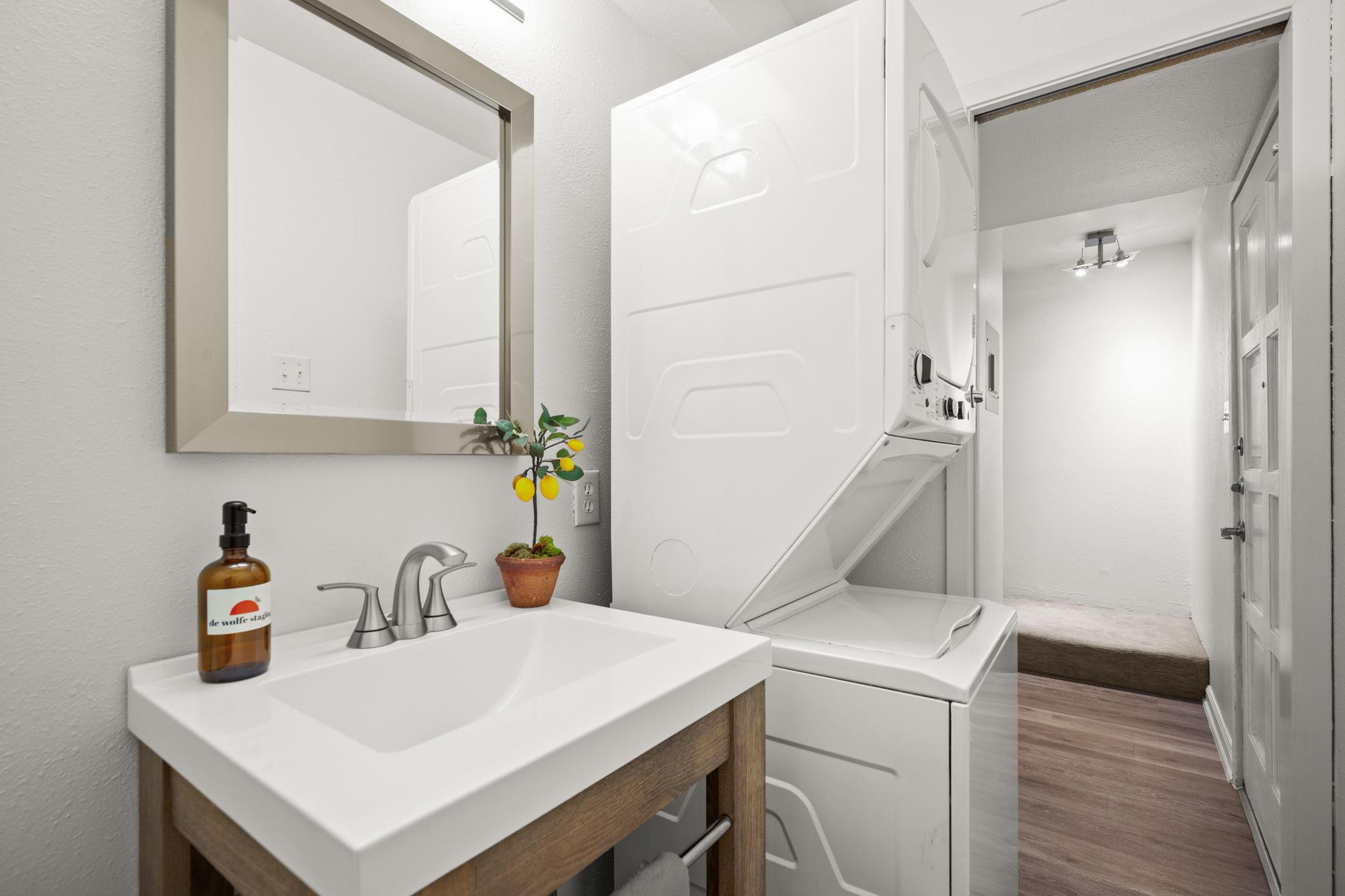 3431 North Hills DR # 119