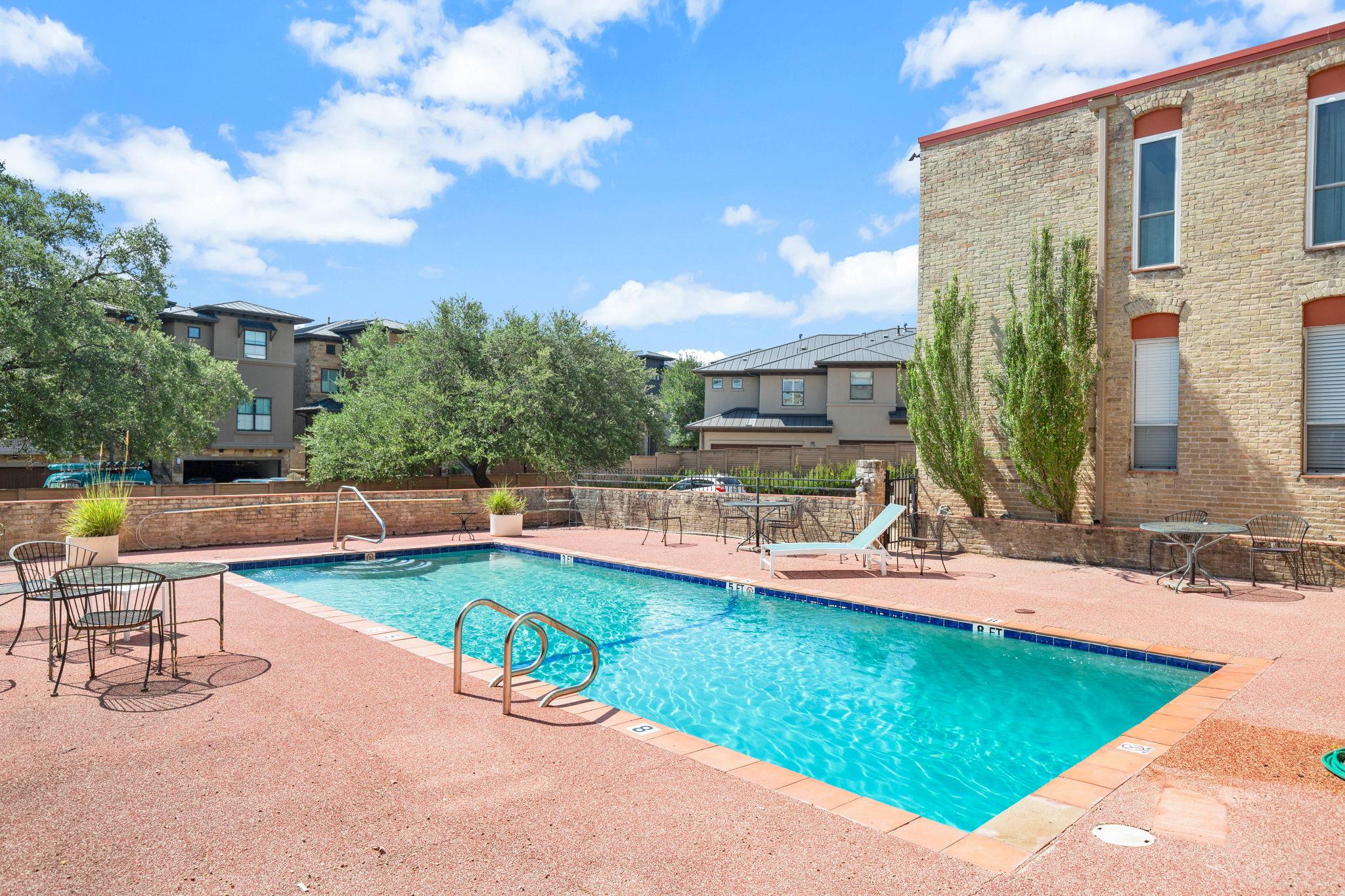 3431 North Hills DR # 119