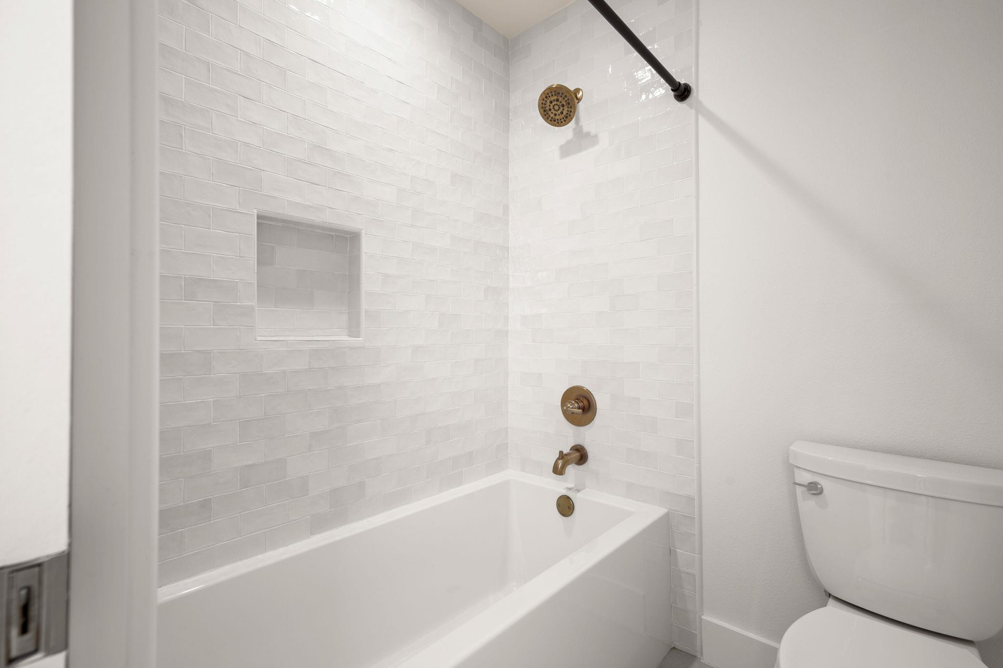 2205 Thornton RD # A