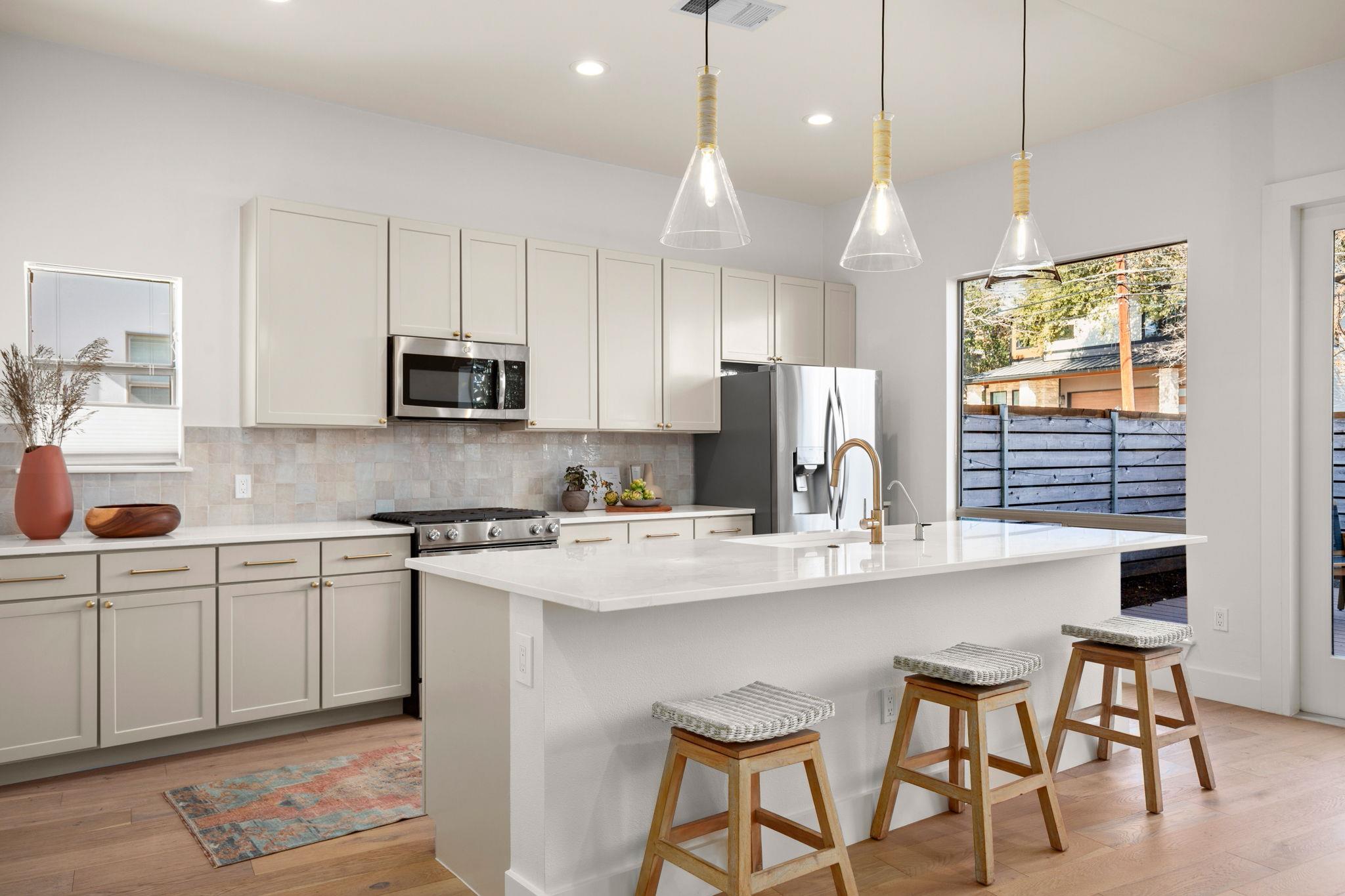 2205 Thornton RD # A