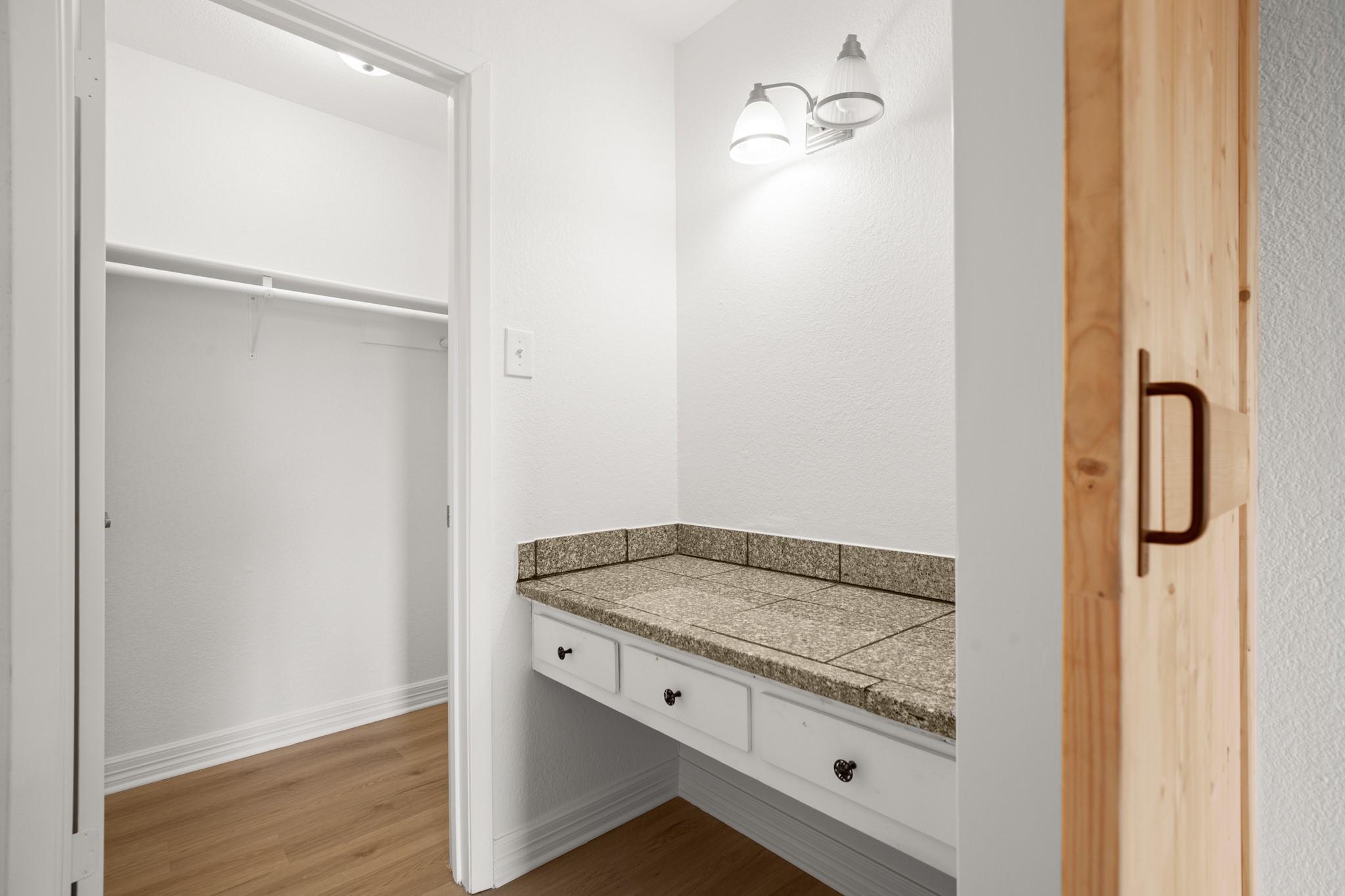 3306 Hyclimb CIR # B, Austin Unit: B