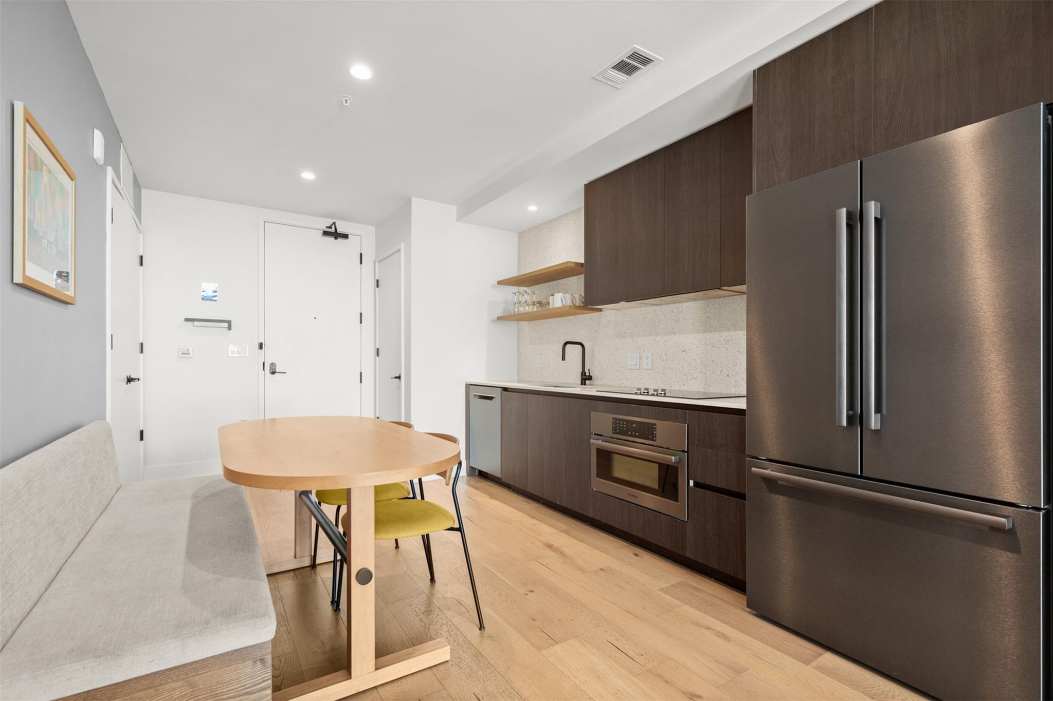 48 East Ave # 2807