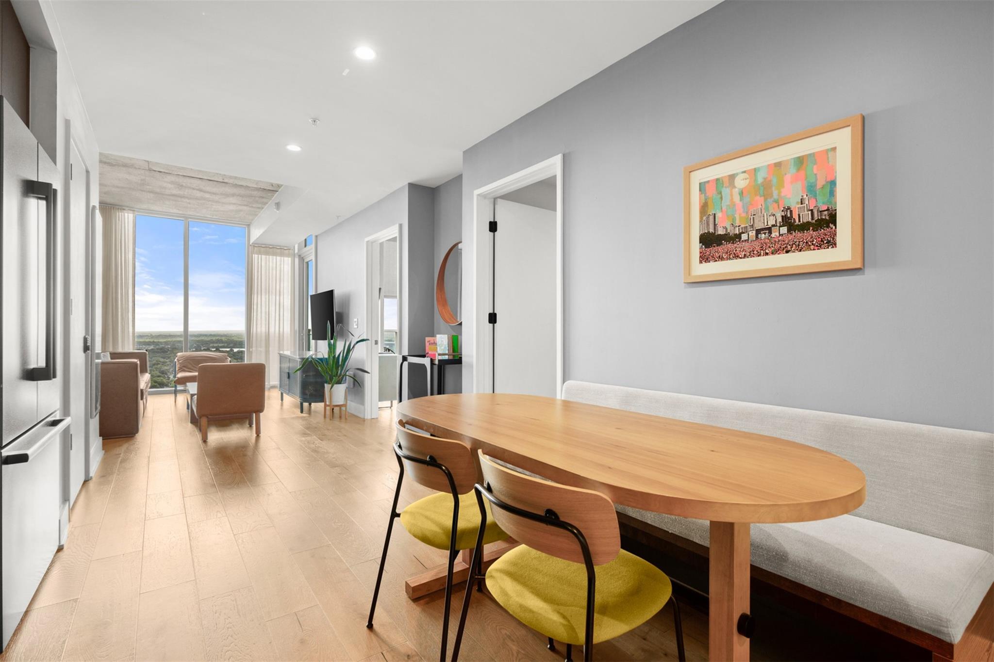 48 East Ave # 2807