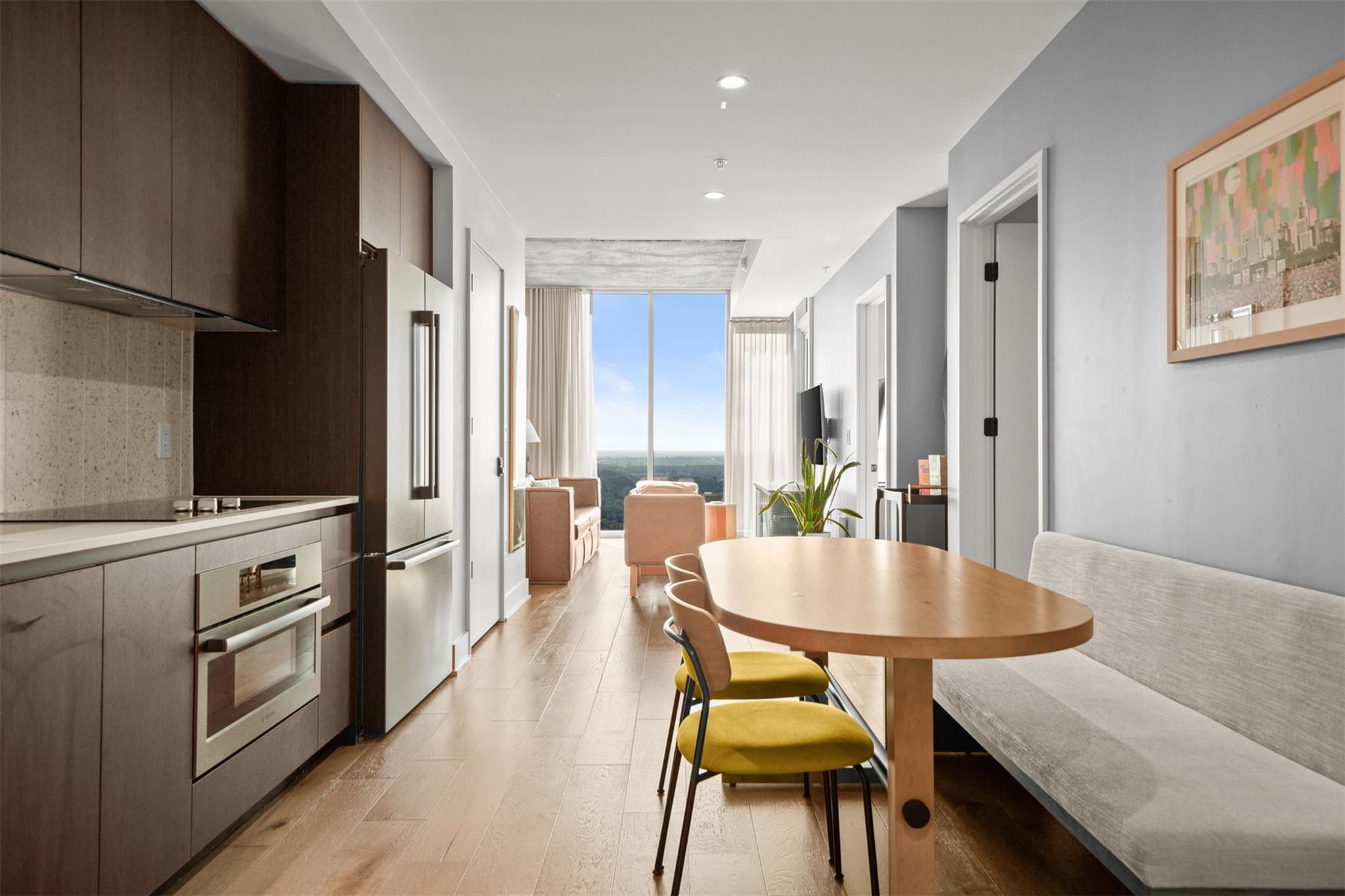 48 East Ave # 2807