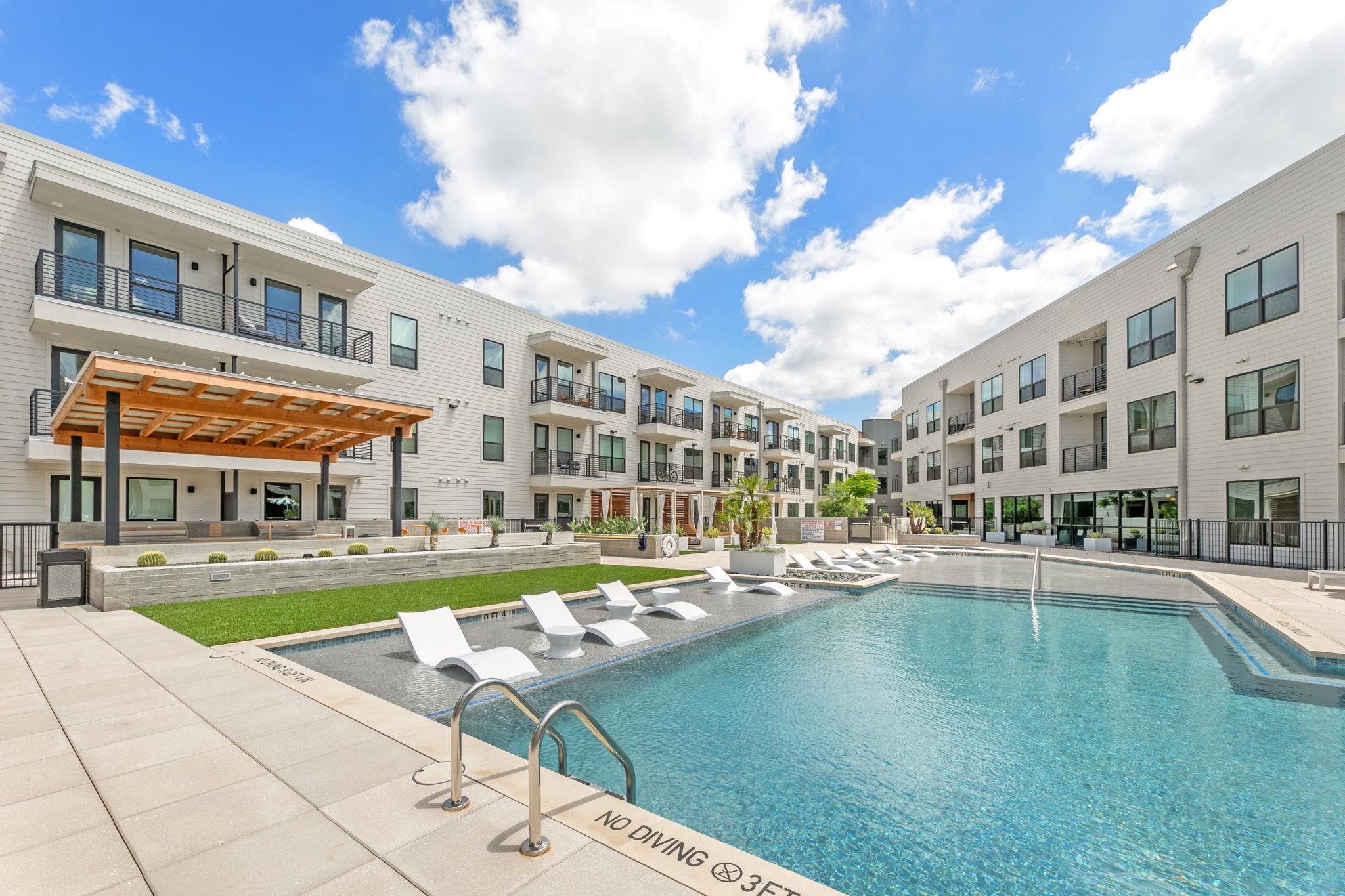 1701 Simond Ave # 407