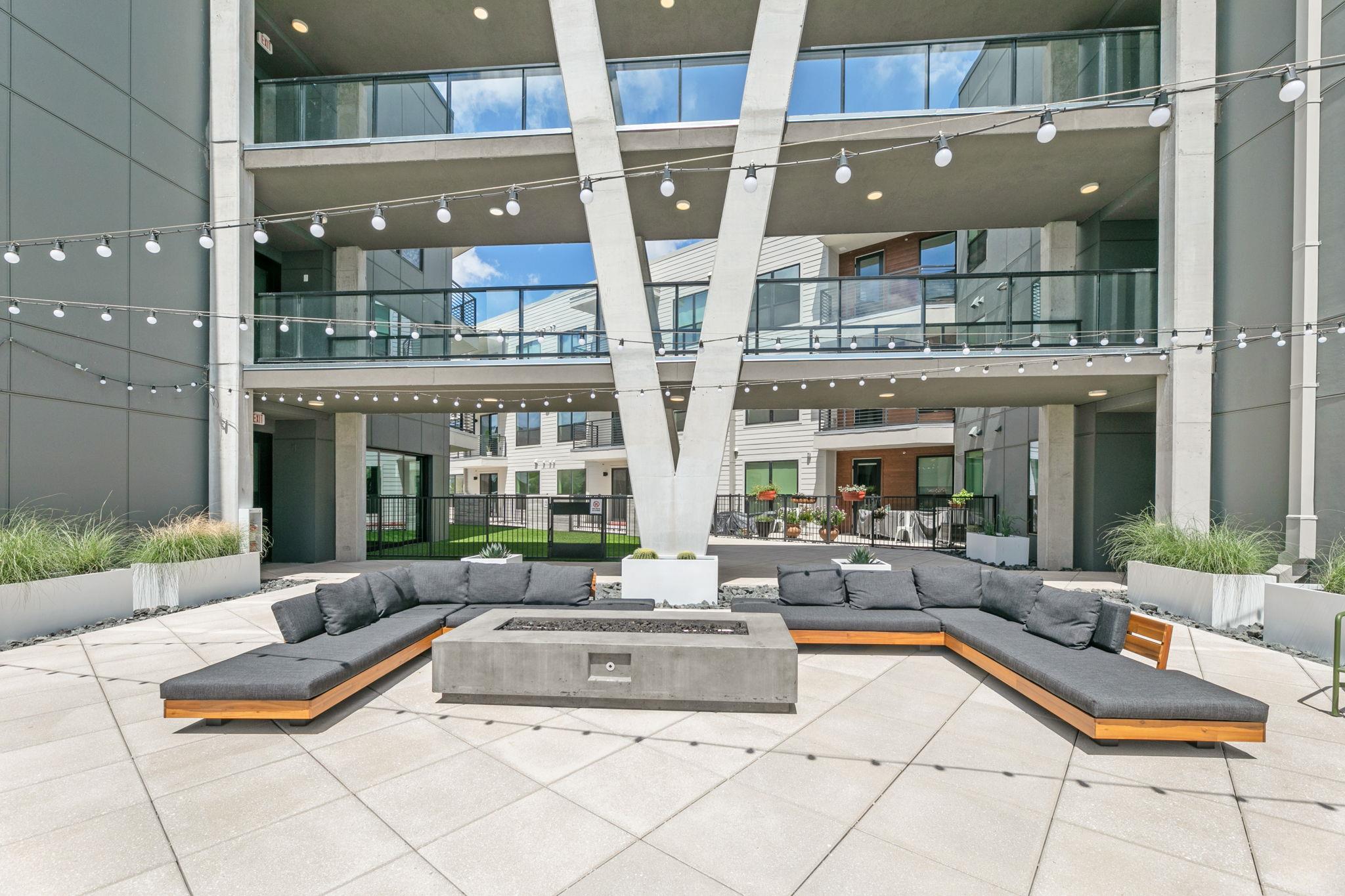 1701 Simond Ave # 407