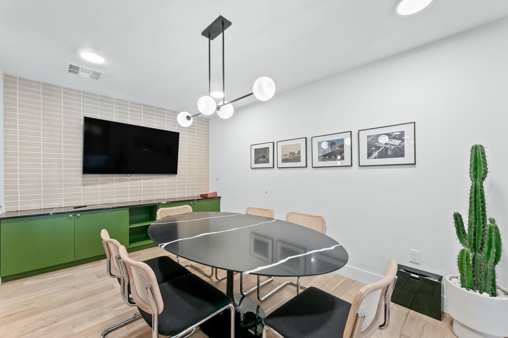 1701 Simond Ave # 407