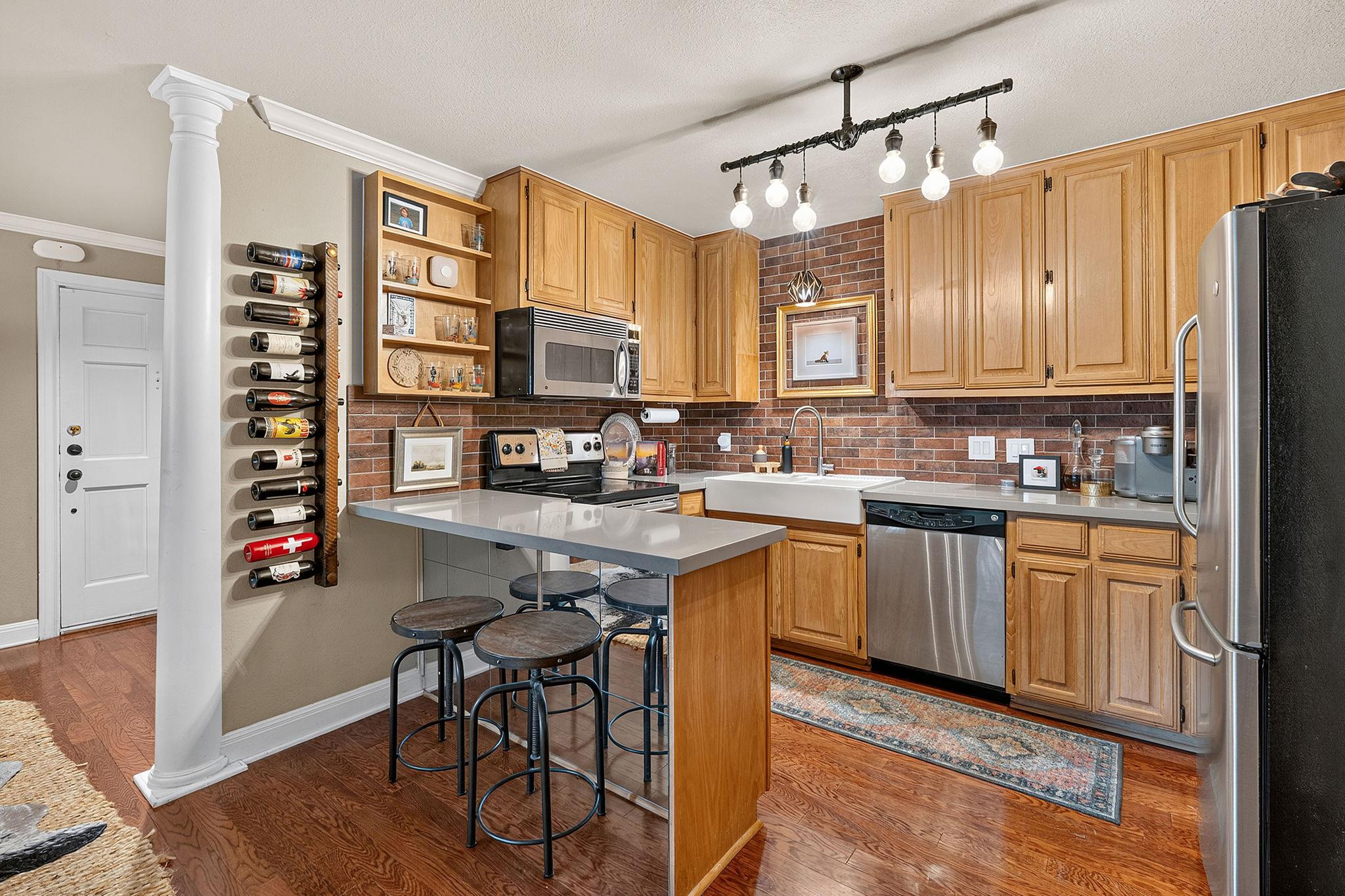 2500 Steck Ave # 4