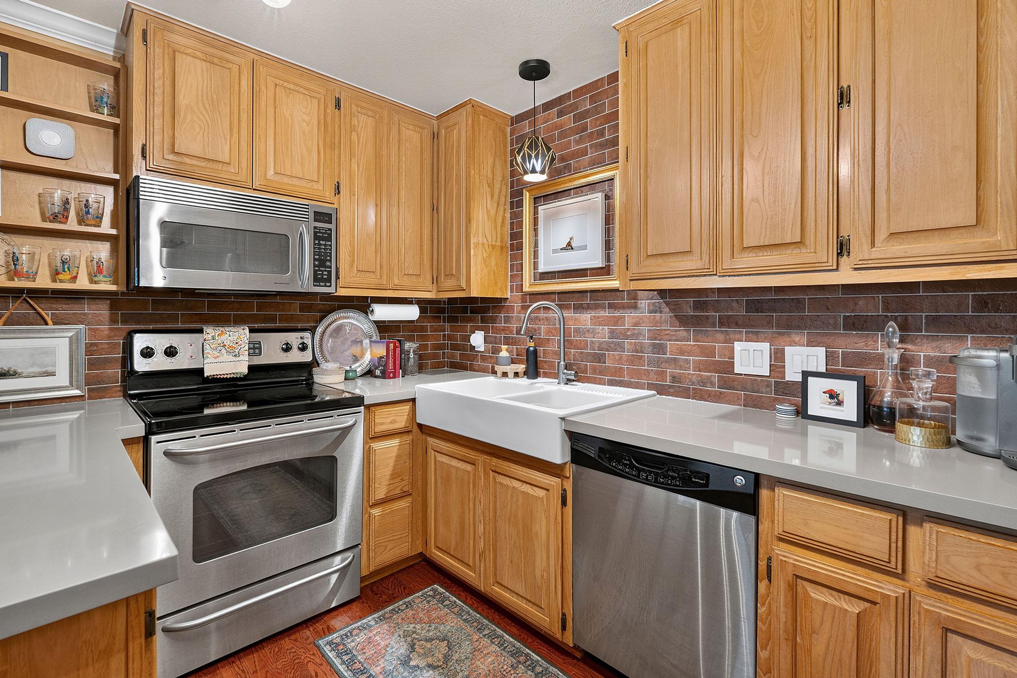 2500 Steck Ave # 4