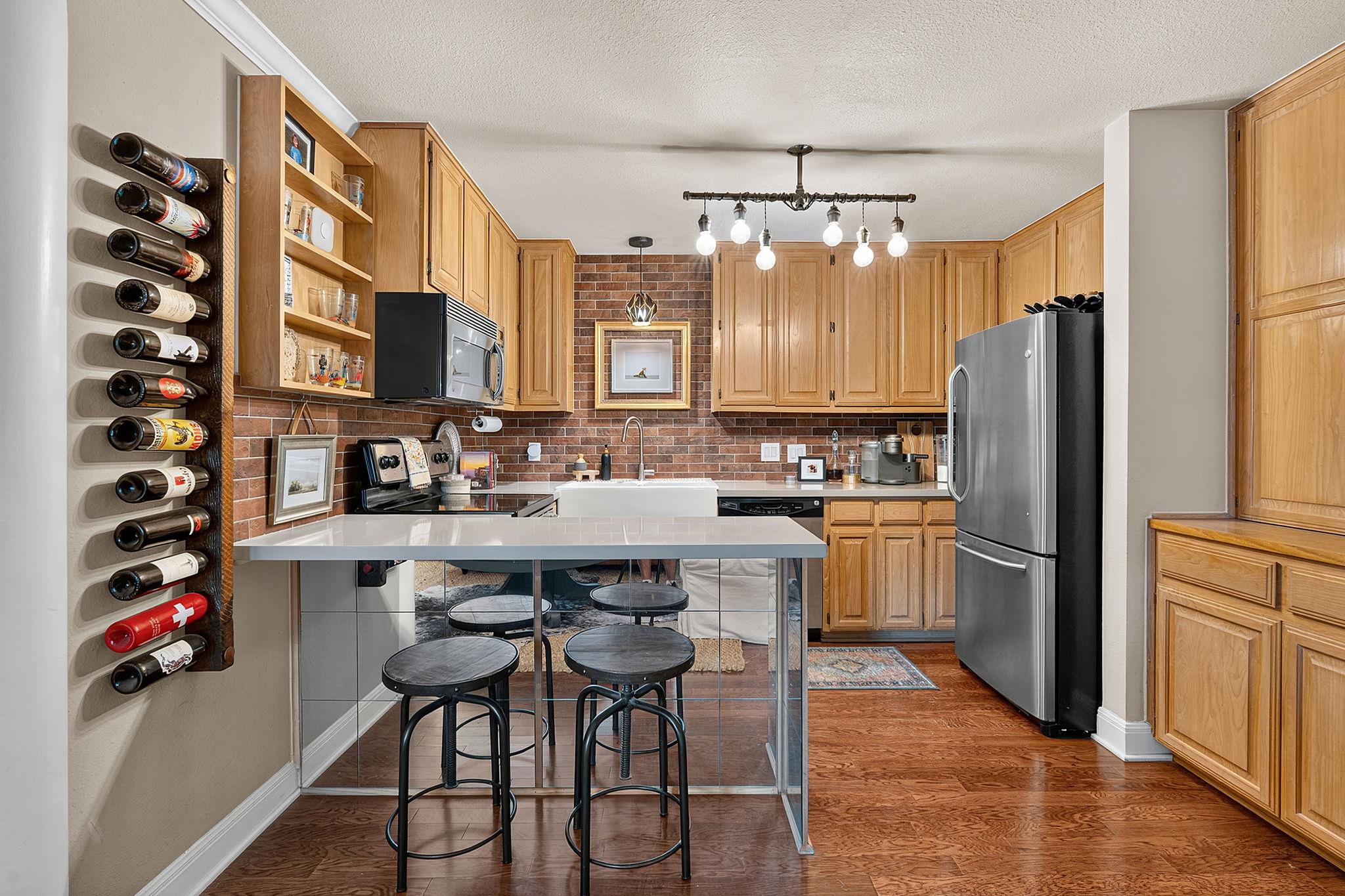 2500 Steck Ave # 4