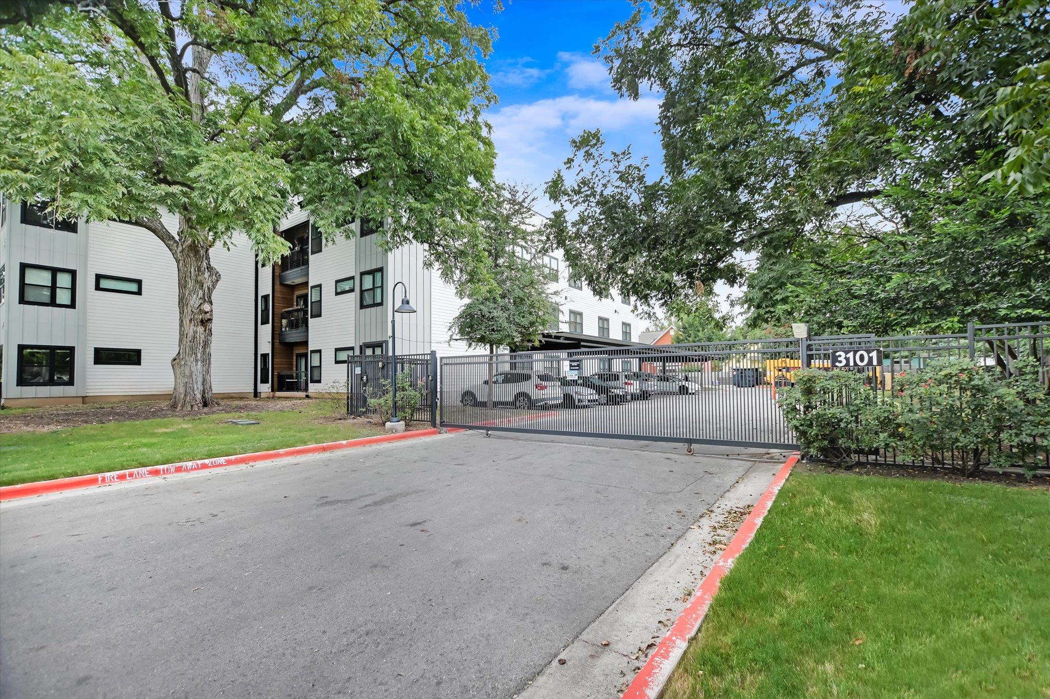 3101 Govalle Ave # 207
