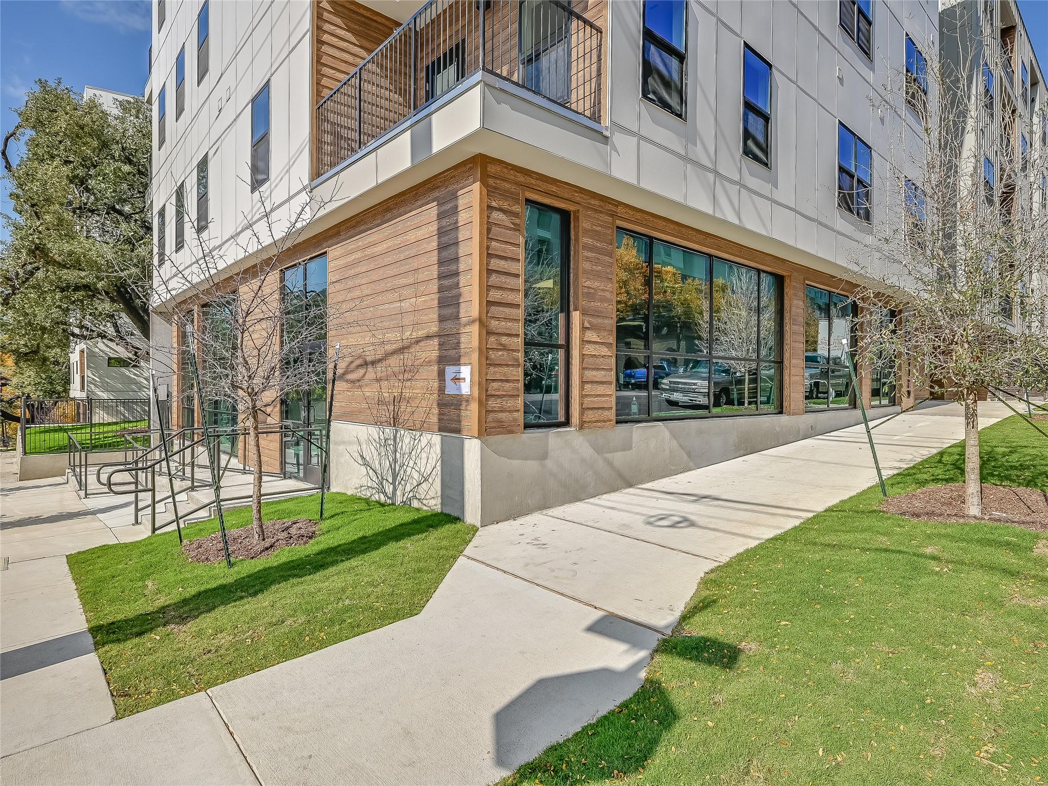2500 Longview ST # 518