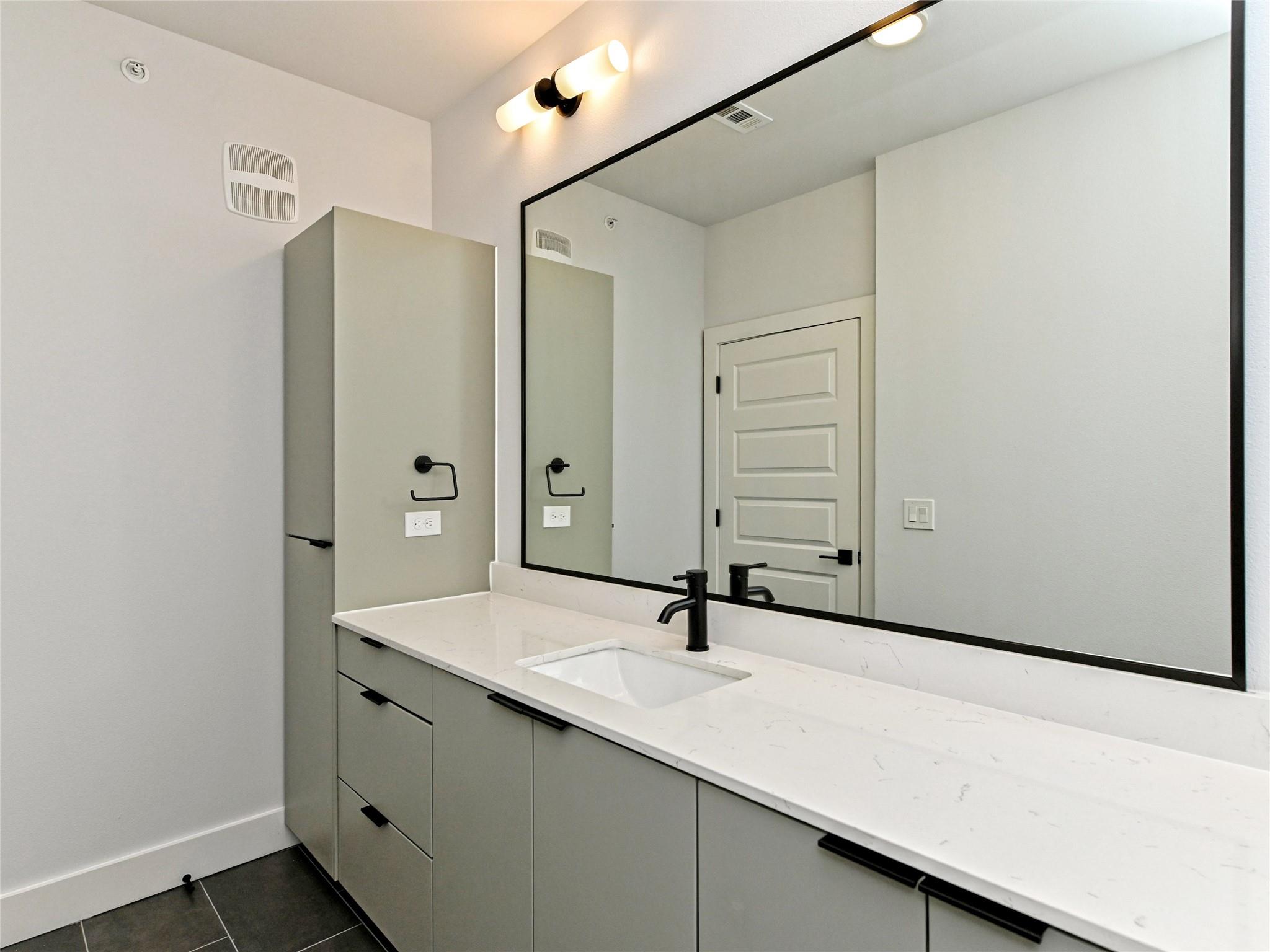 2500 Longview ST # 518
