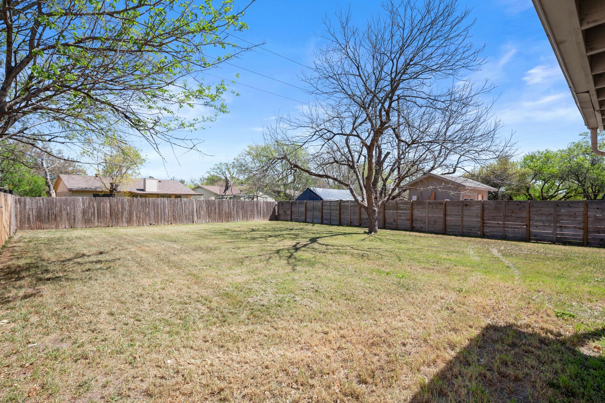 110 W Garrett RUN