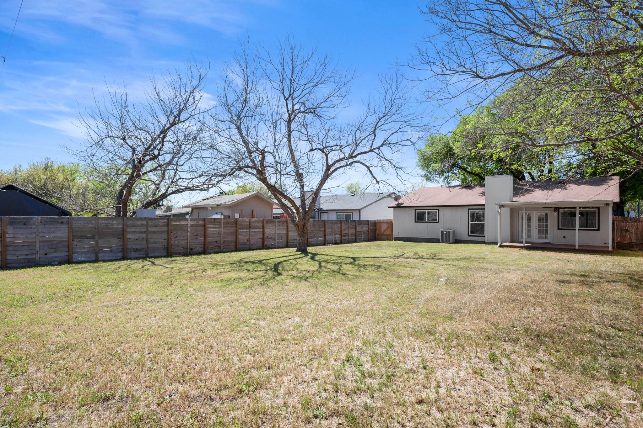 110 W Garrett RUN