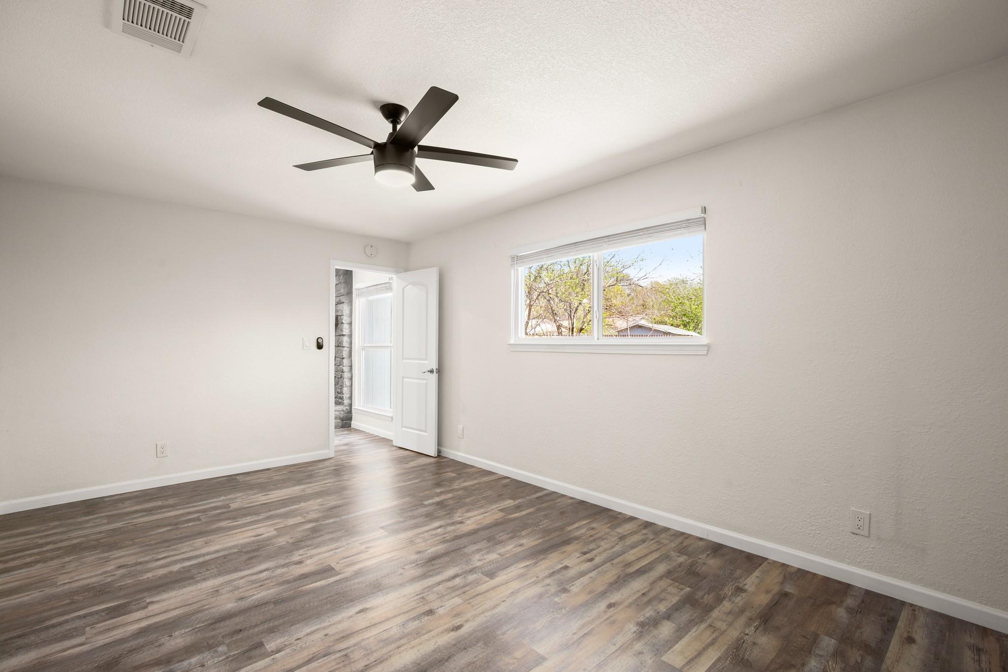 110 W Garrett RUN