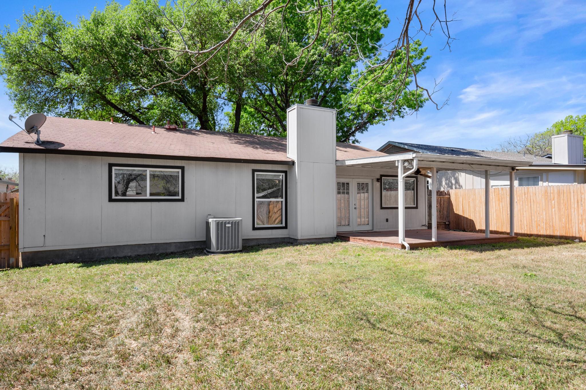 110 W Garrett RUN