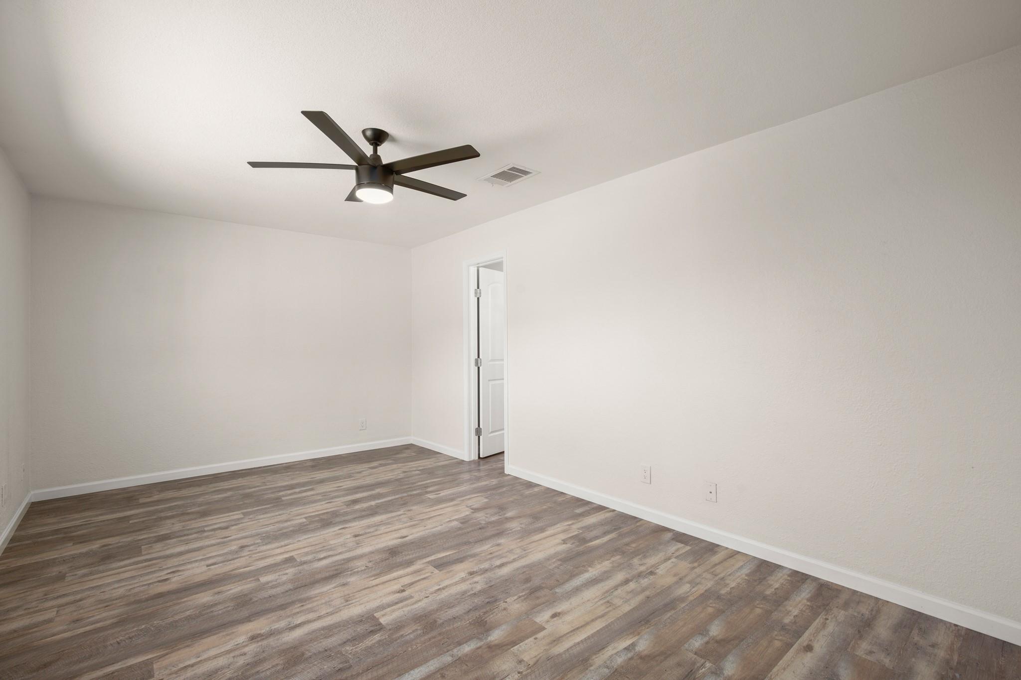 110 W Garrett RUN