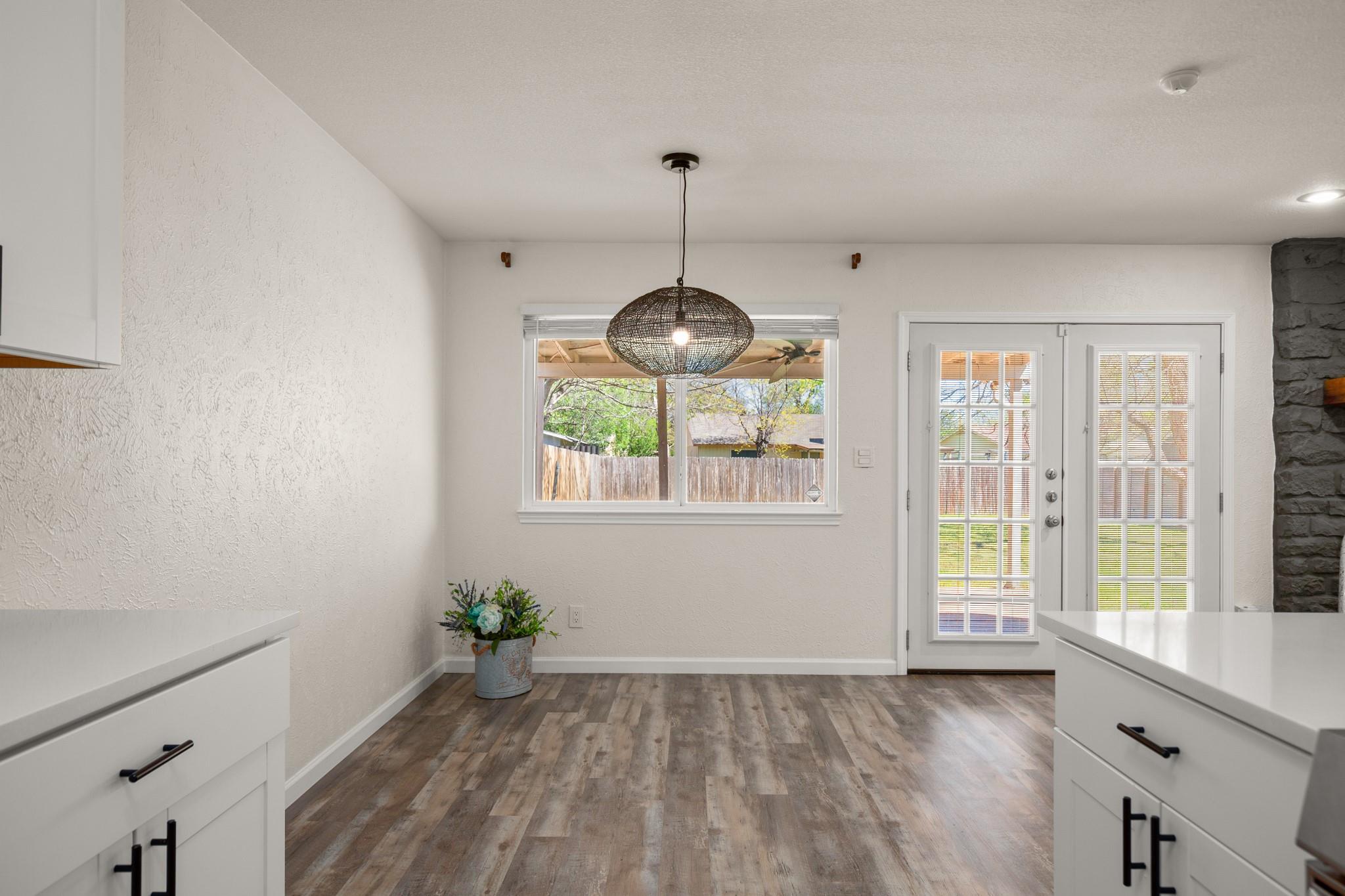 110 W Garrett RUN