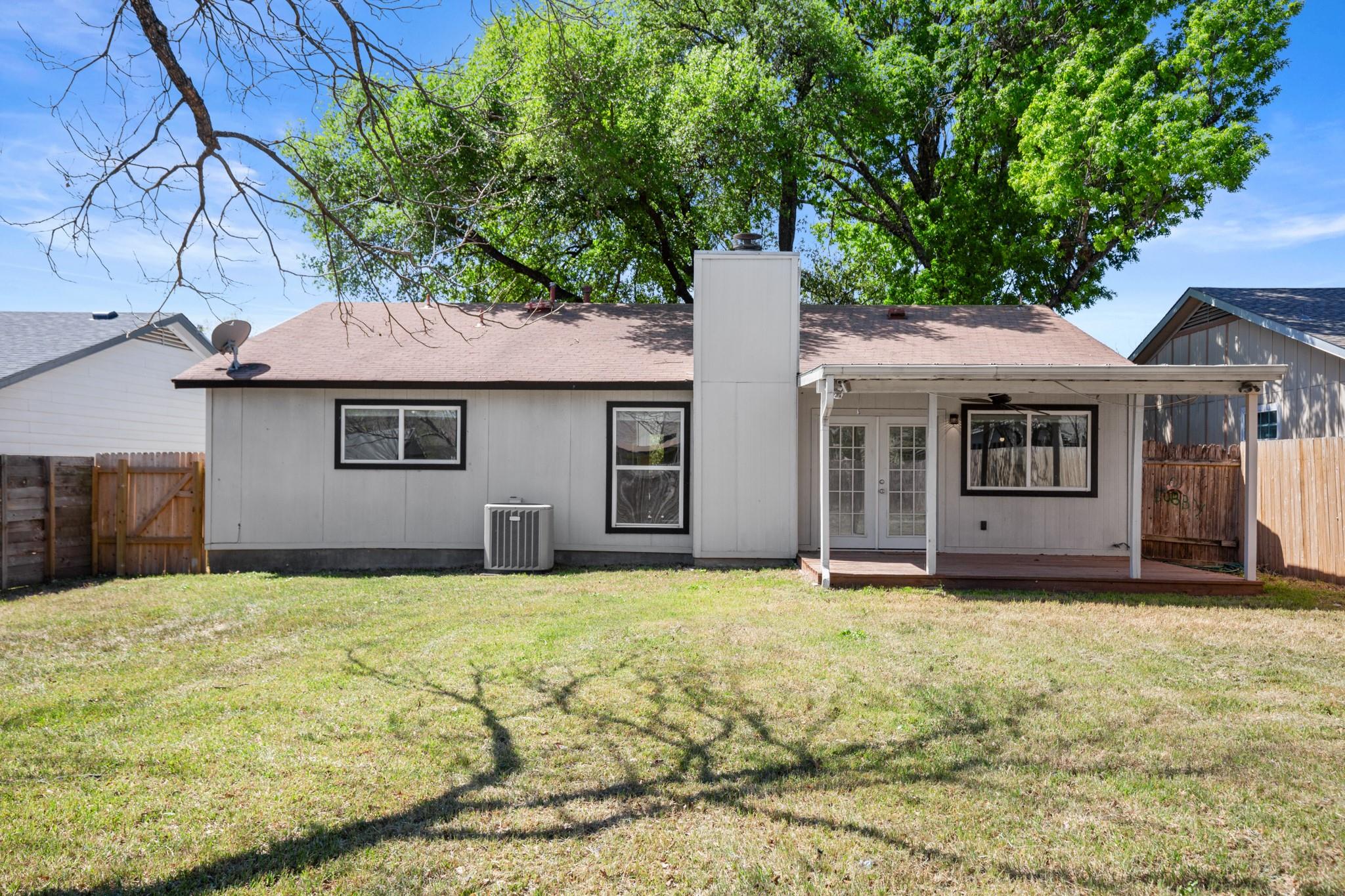 110 W Garrett RUN