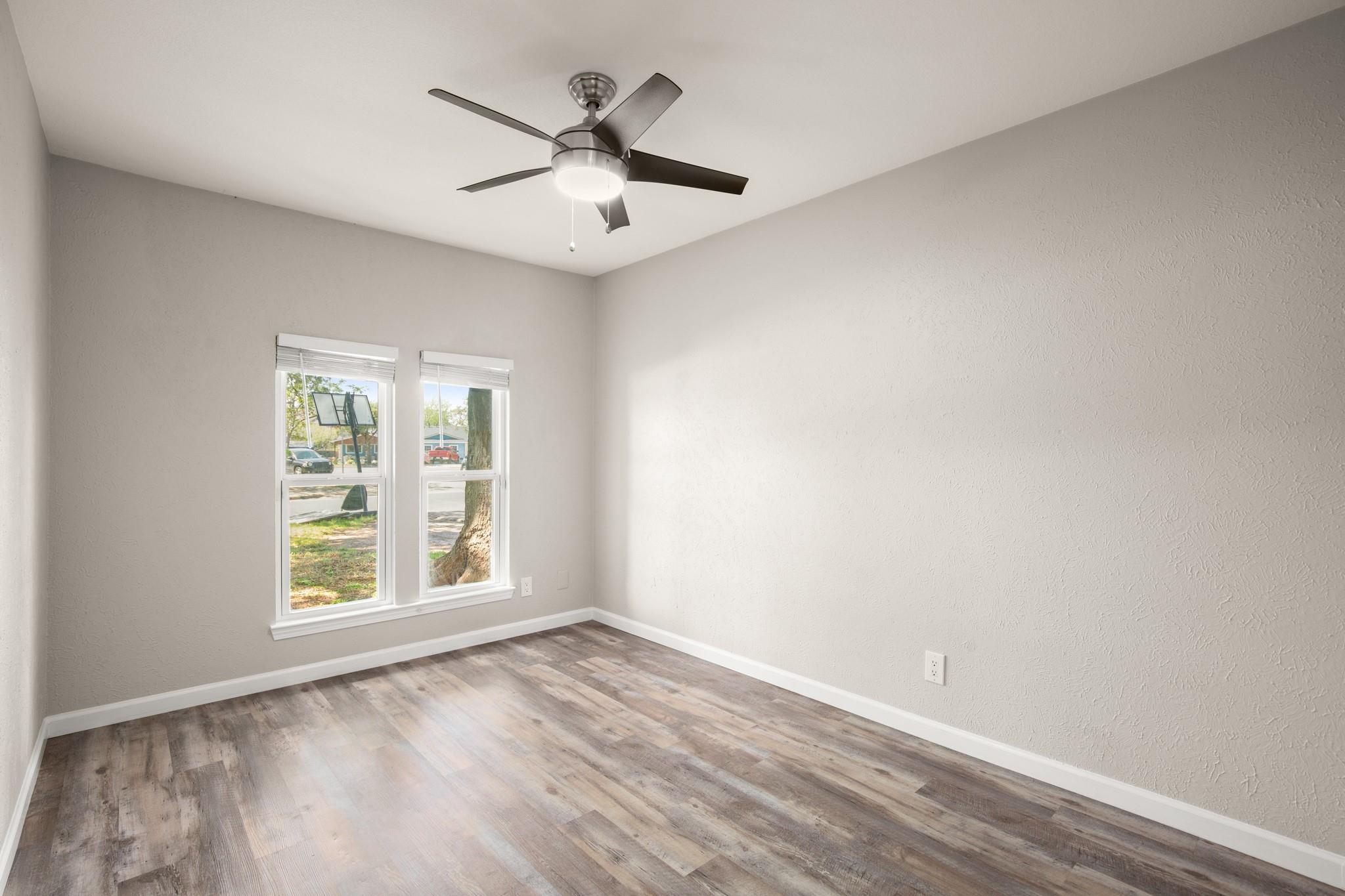 110 W Garrett RUN