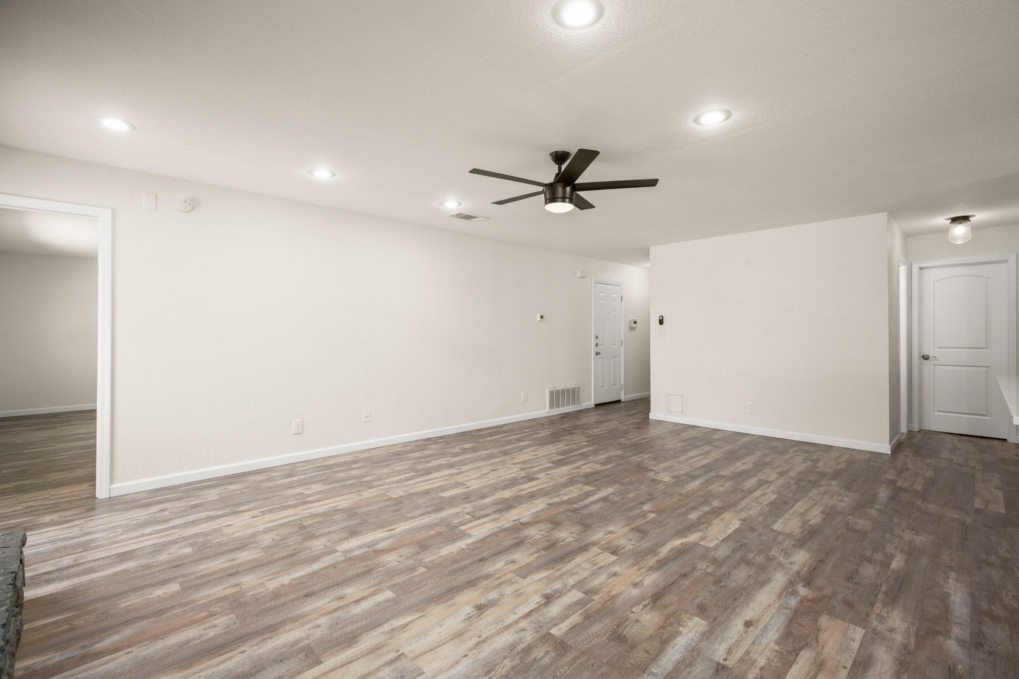 110 W Garrett RUN