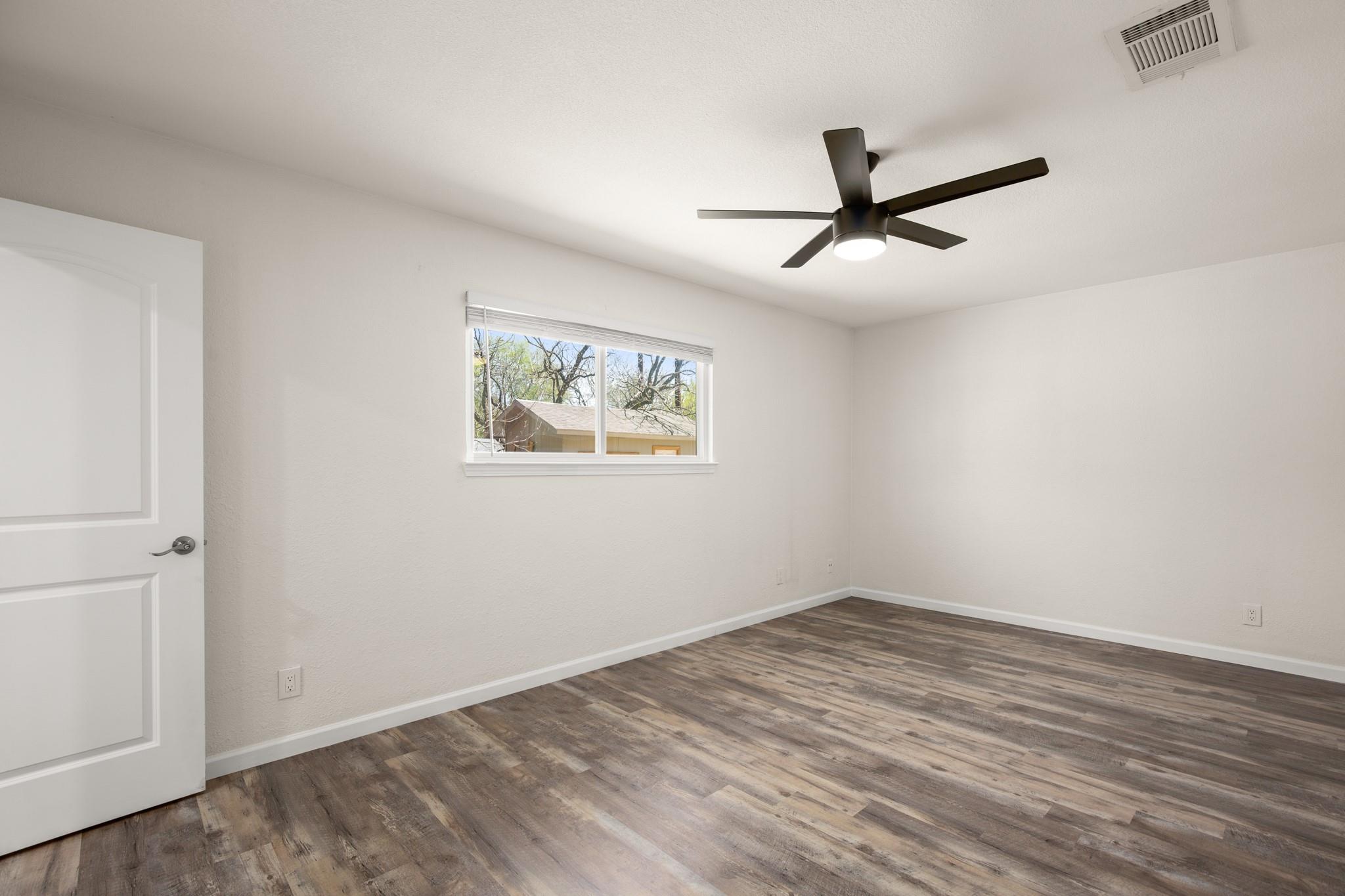 110 W Garrett RUN