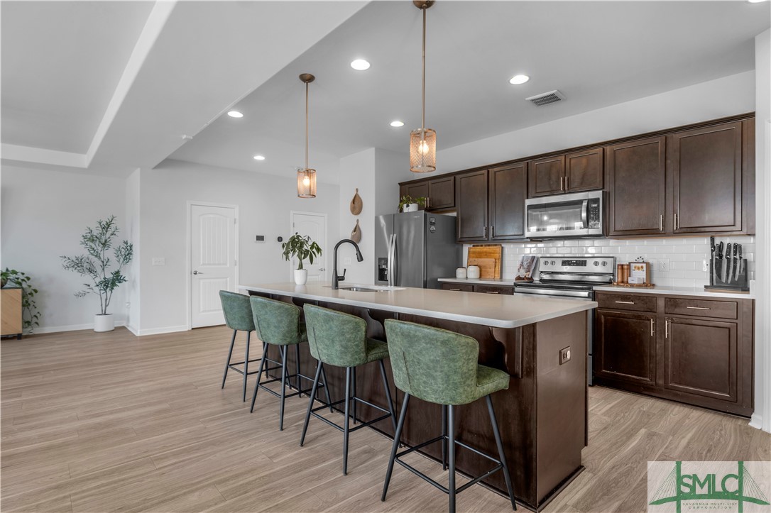 234 Lakepointe Drive