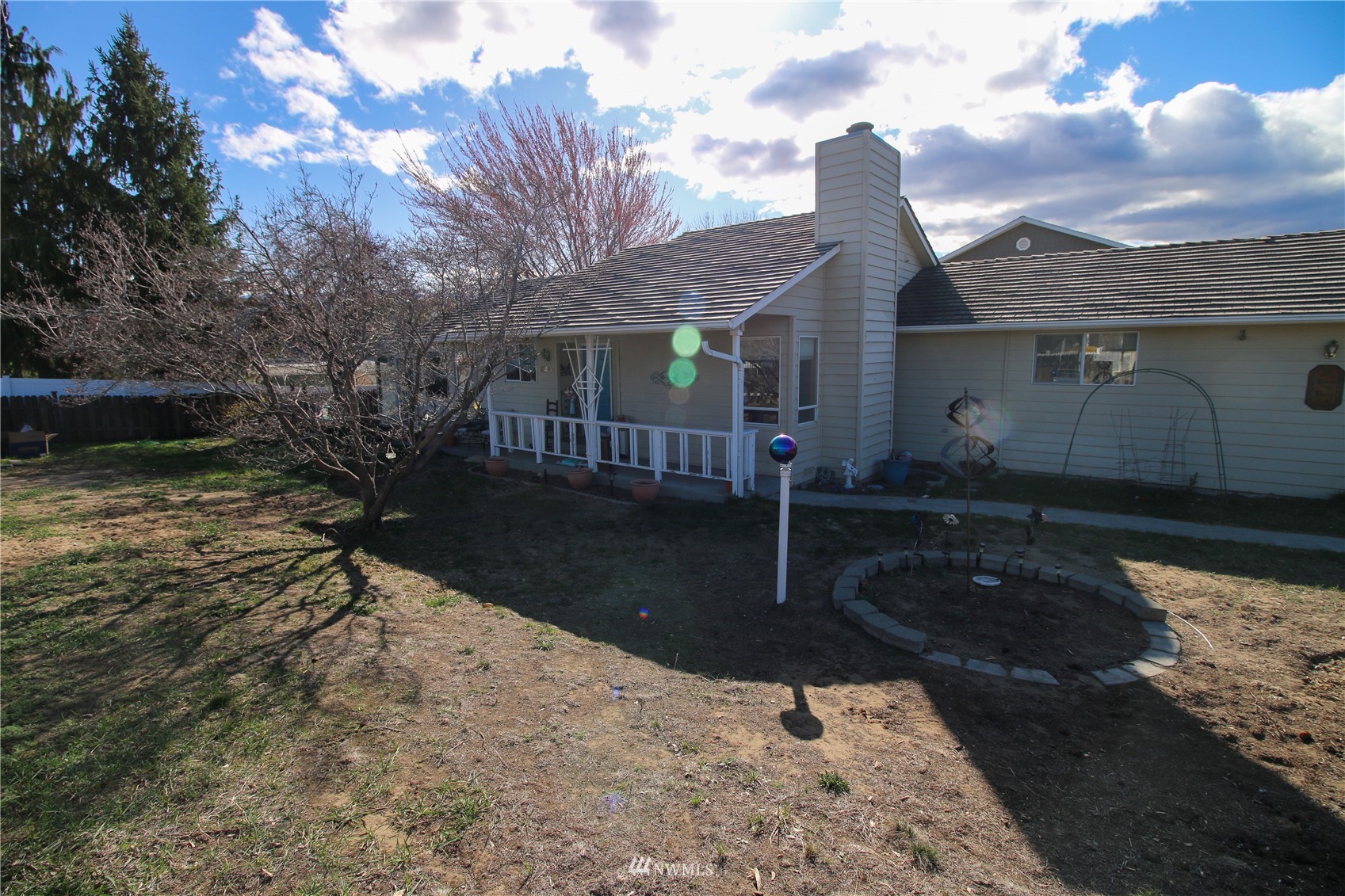 940 N Fairmont Avenue