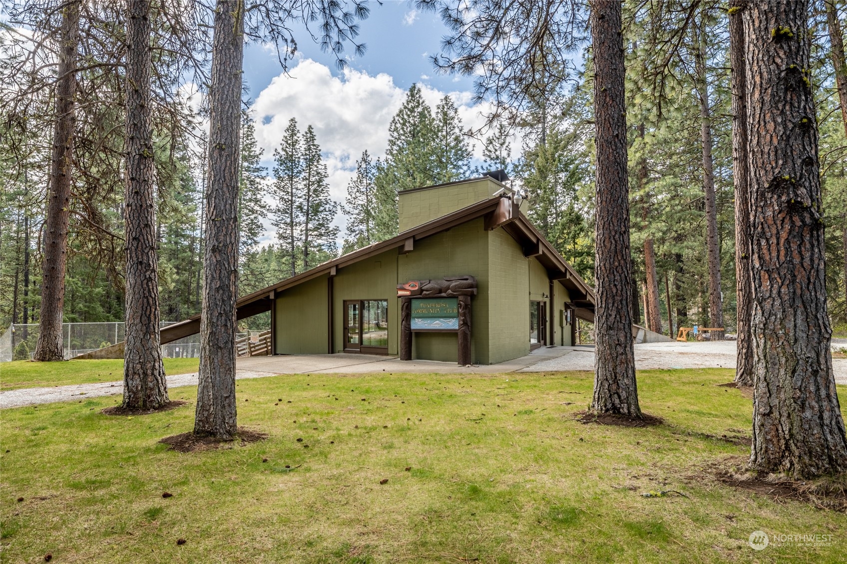 25810 Bridle Lane