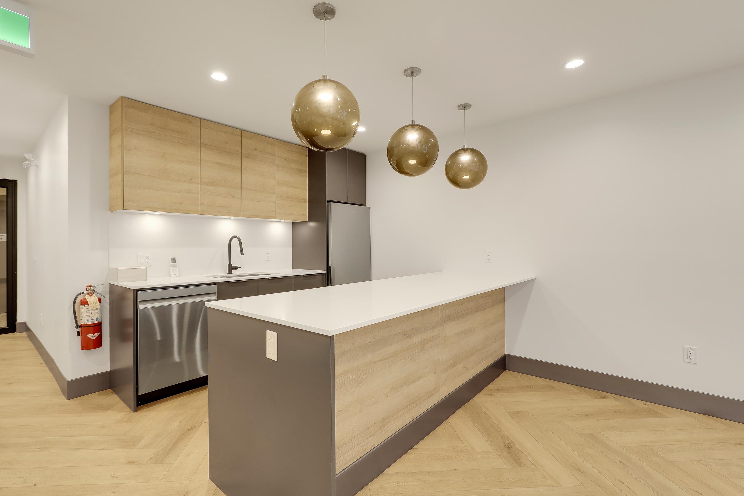 312 30494 CARDINAL AVE Unit: 312