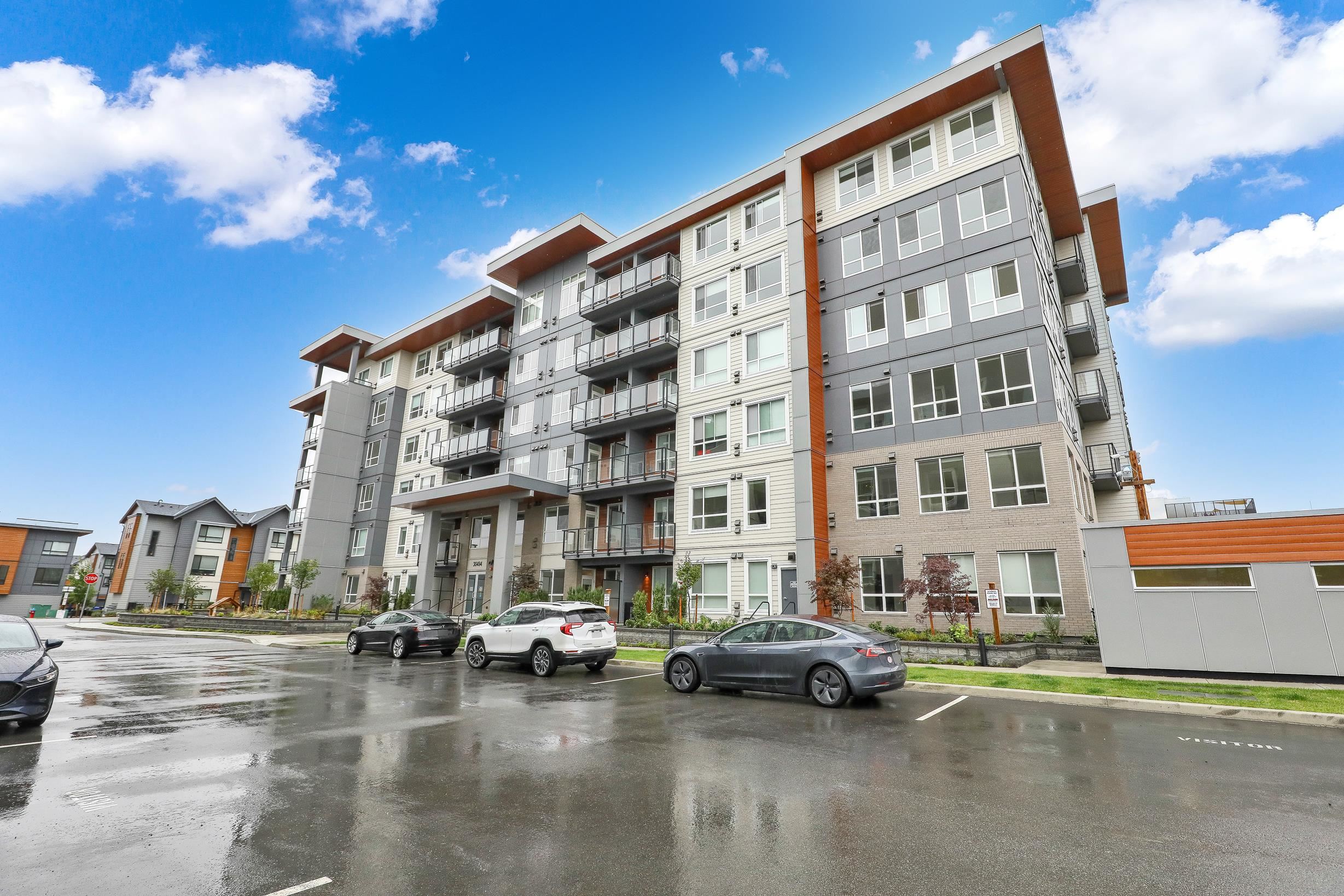 312 30494 CARDINAL AVE Unit: 312