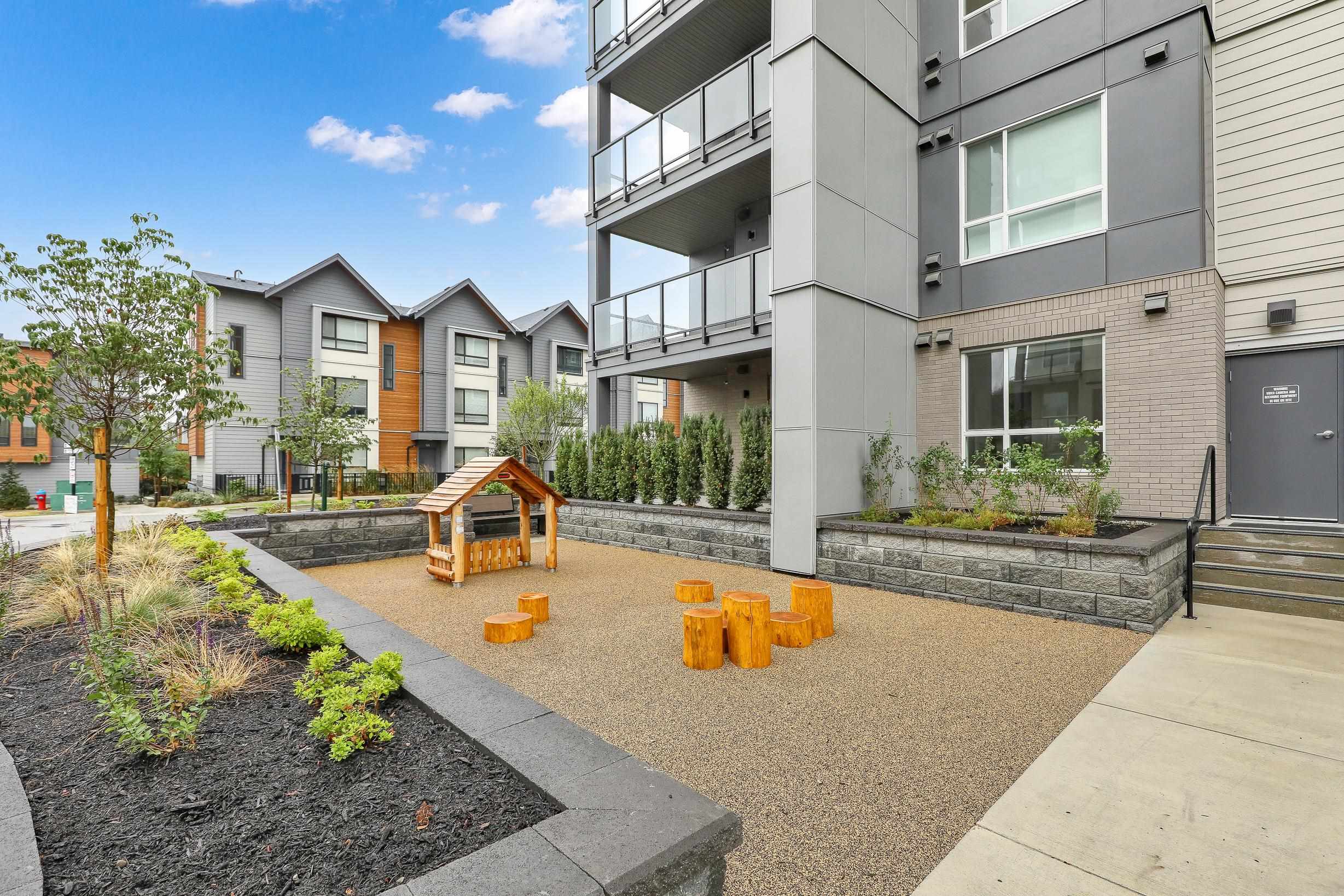 312 30494 CARDINAL AVE Unit: 312