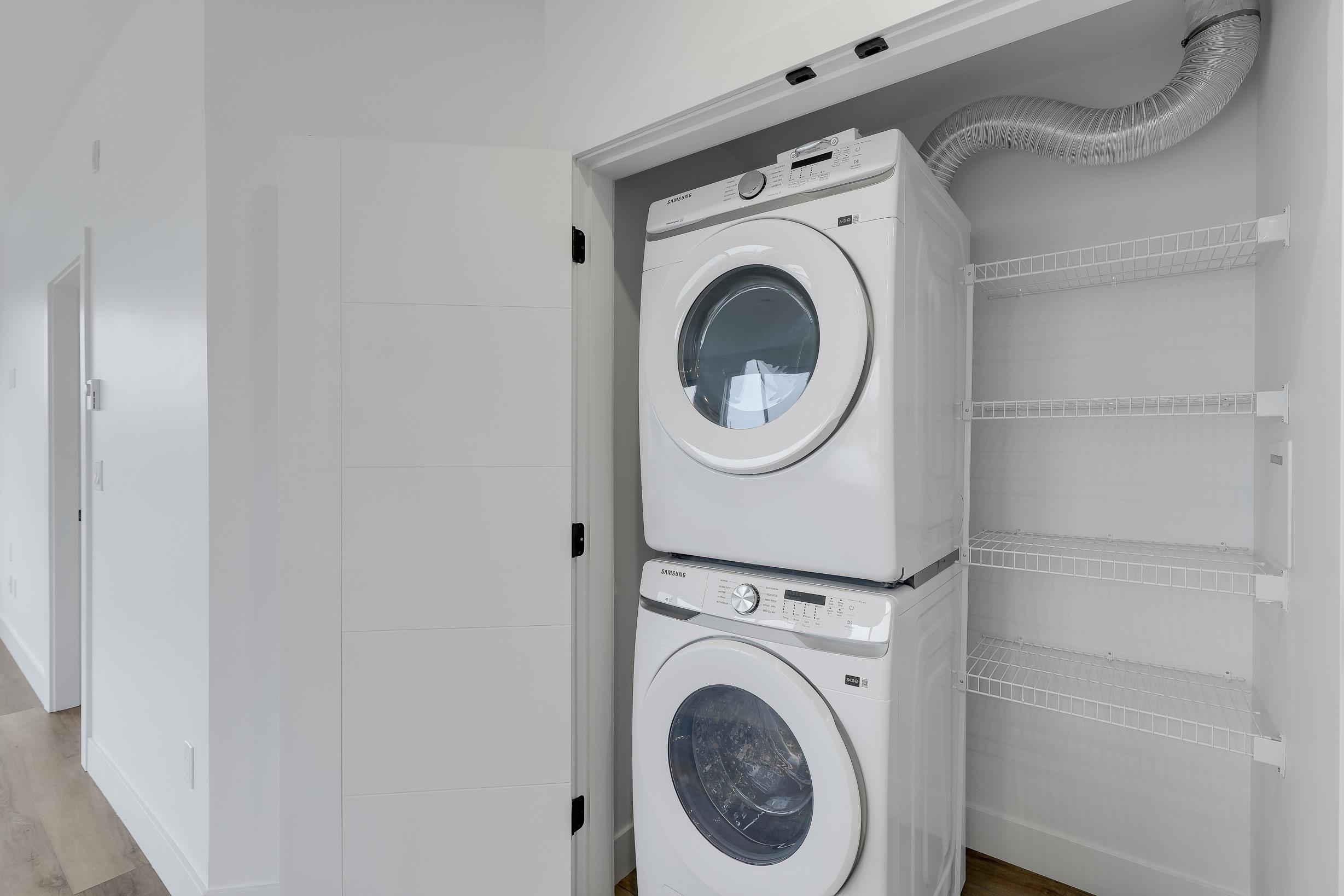 312 30494 CARDINAL AVE Unit: 312