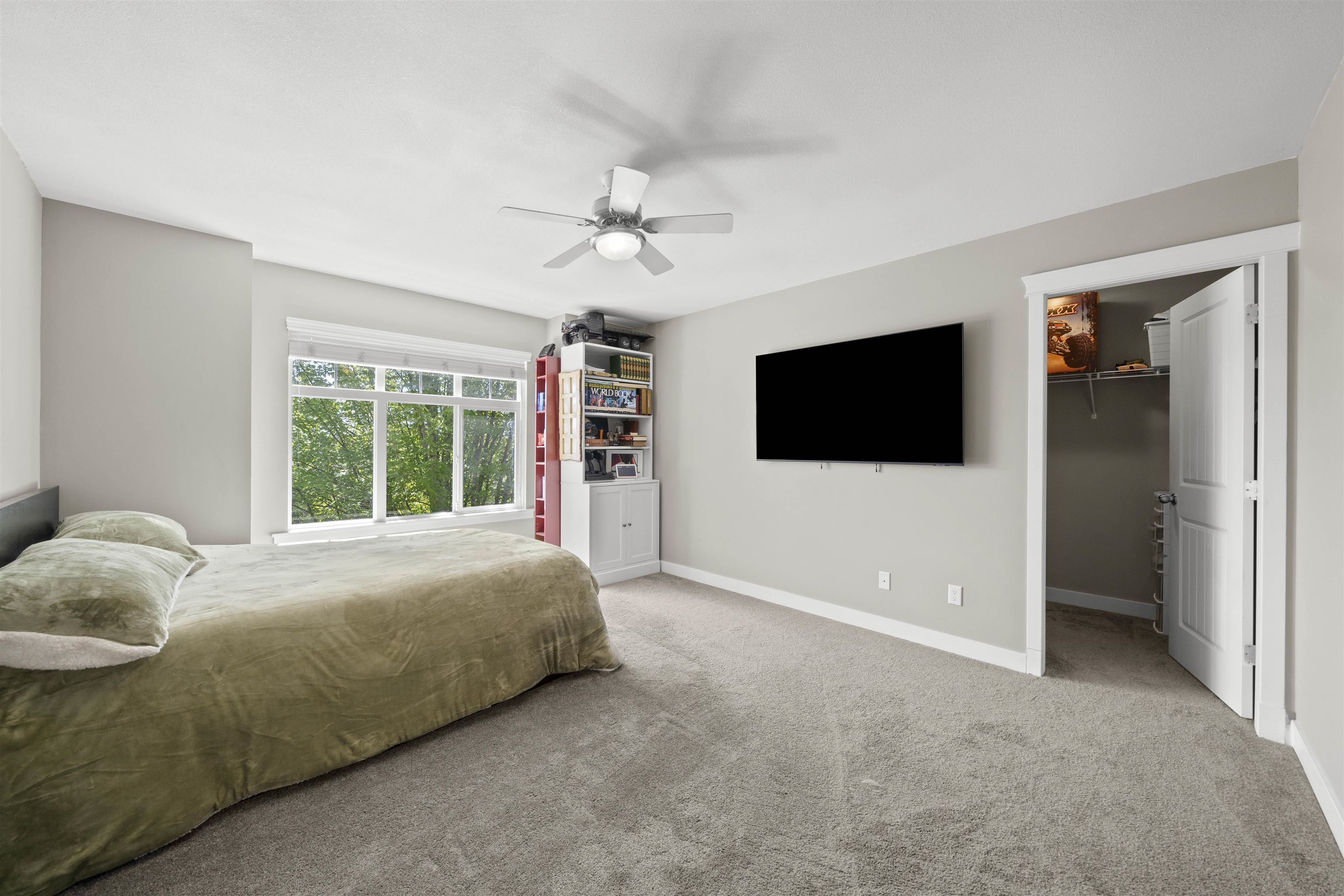 2 11282 COTTONWOOD DR Unit: 2