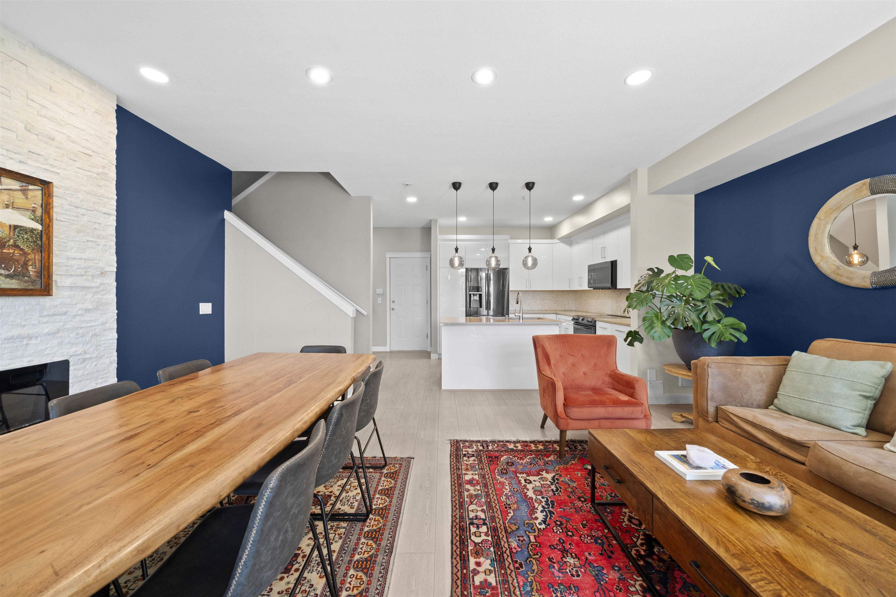 2 11282 COTTONWOOD DR Unit: 2