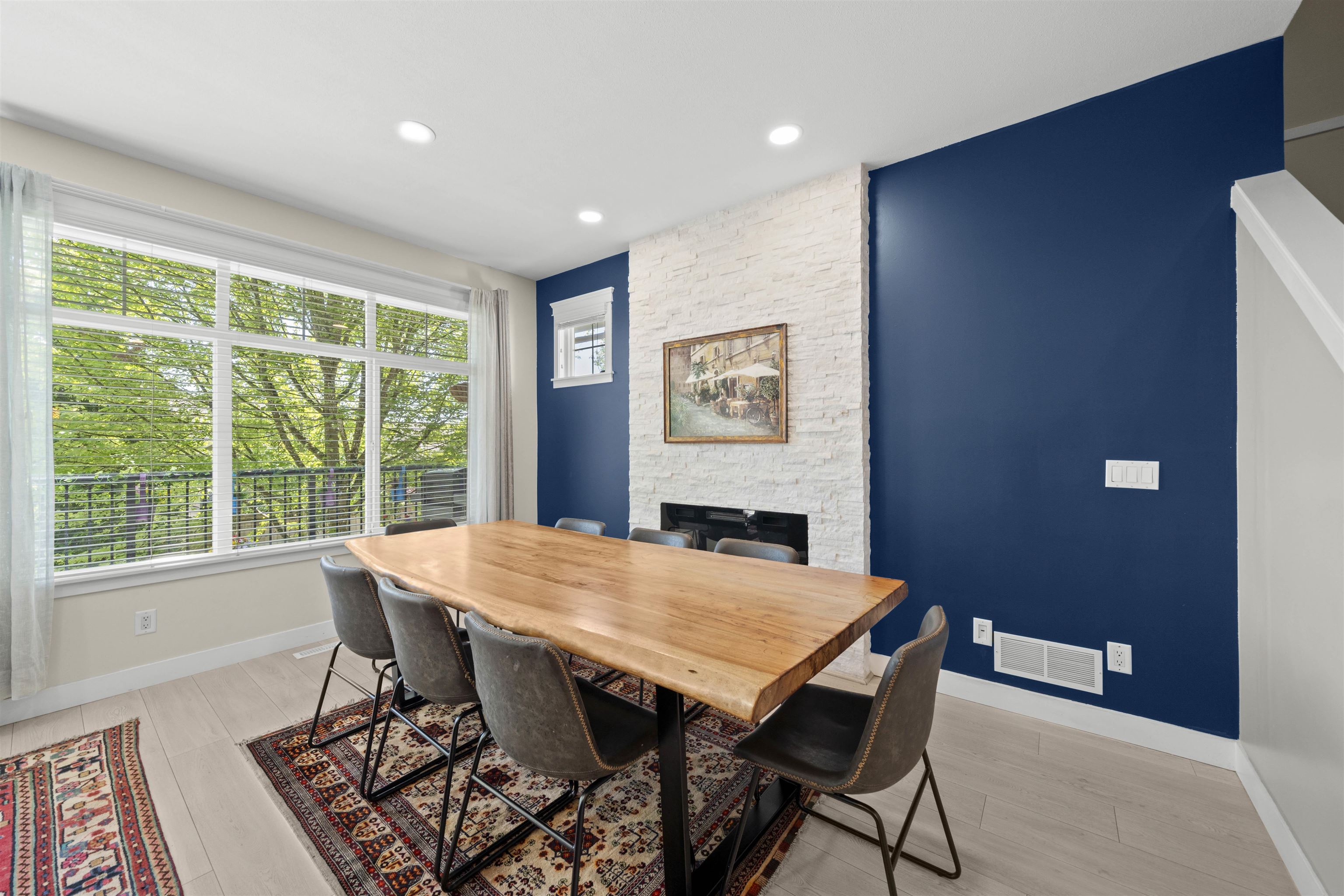 2 11282 COTTONWOOD DR Unit: 2