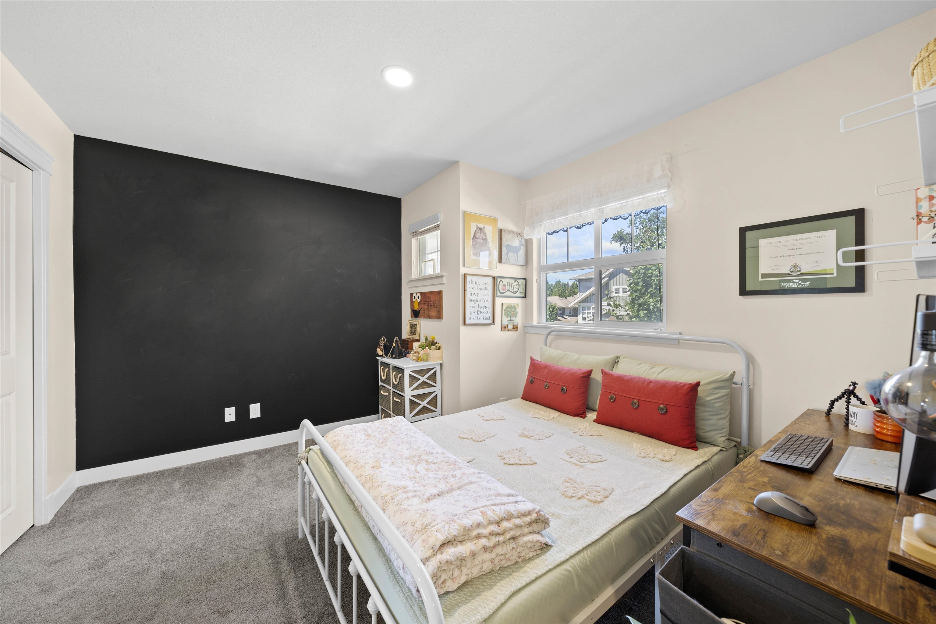 2 11282 COTTONWOOD DR Unit: 2