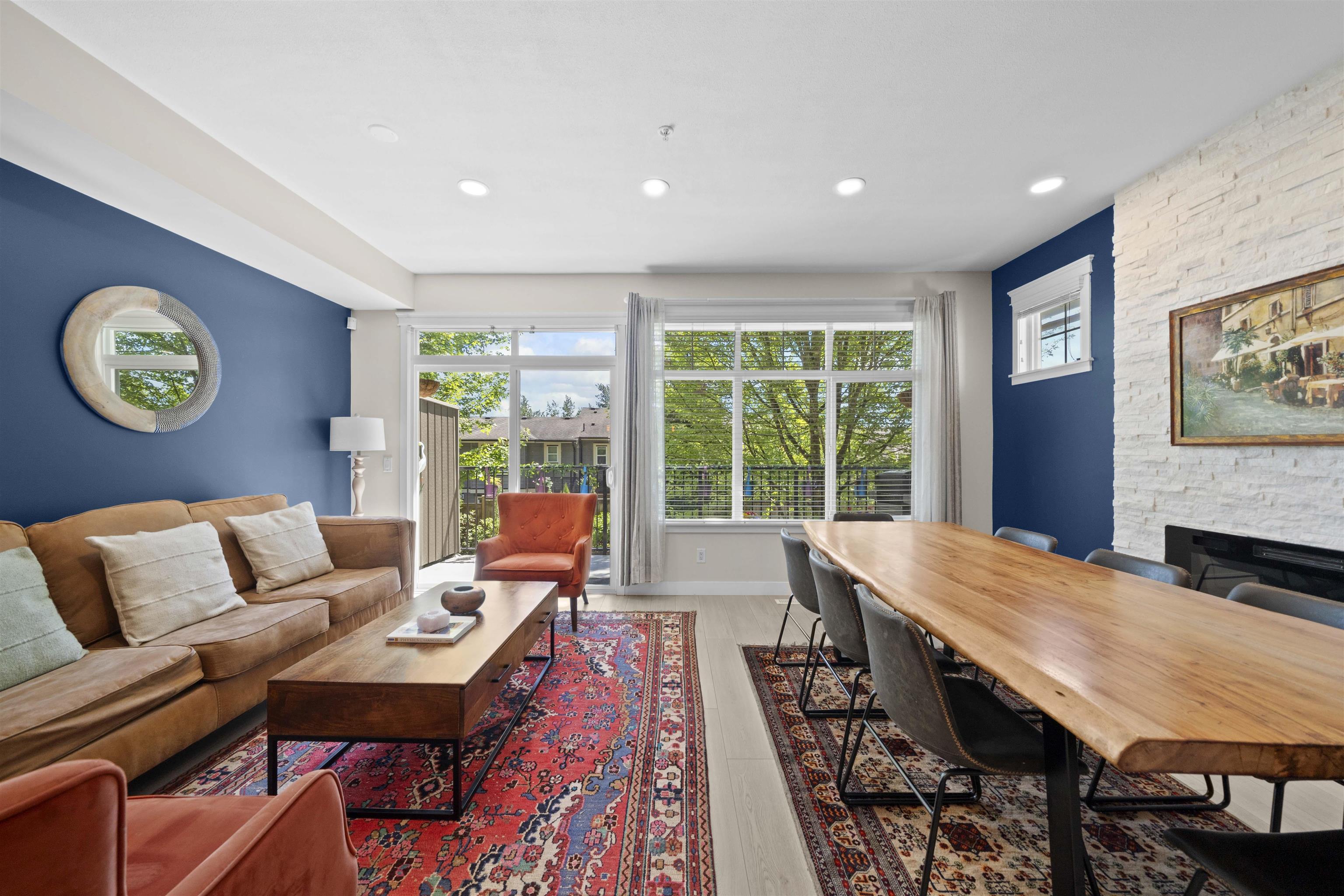 2 11282 COTTONWOOD DR Unit: 2