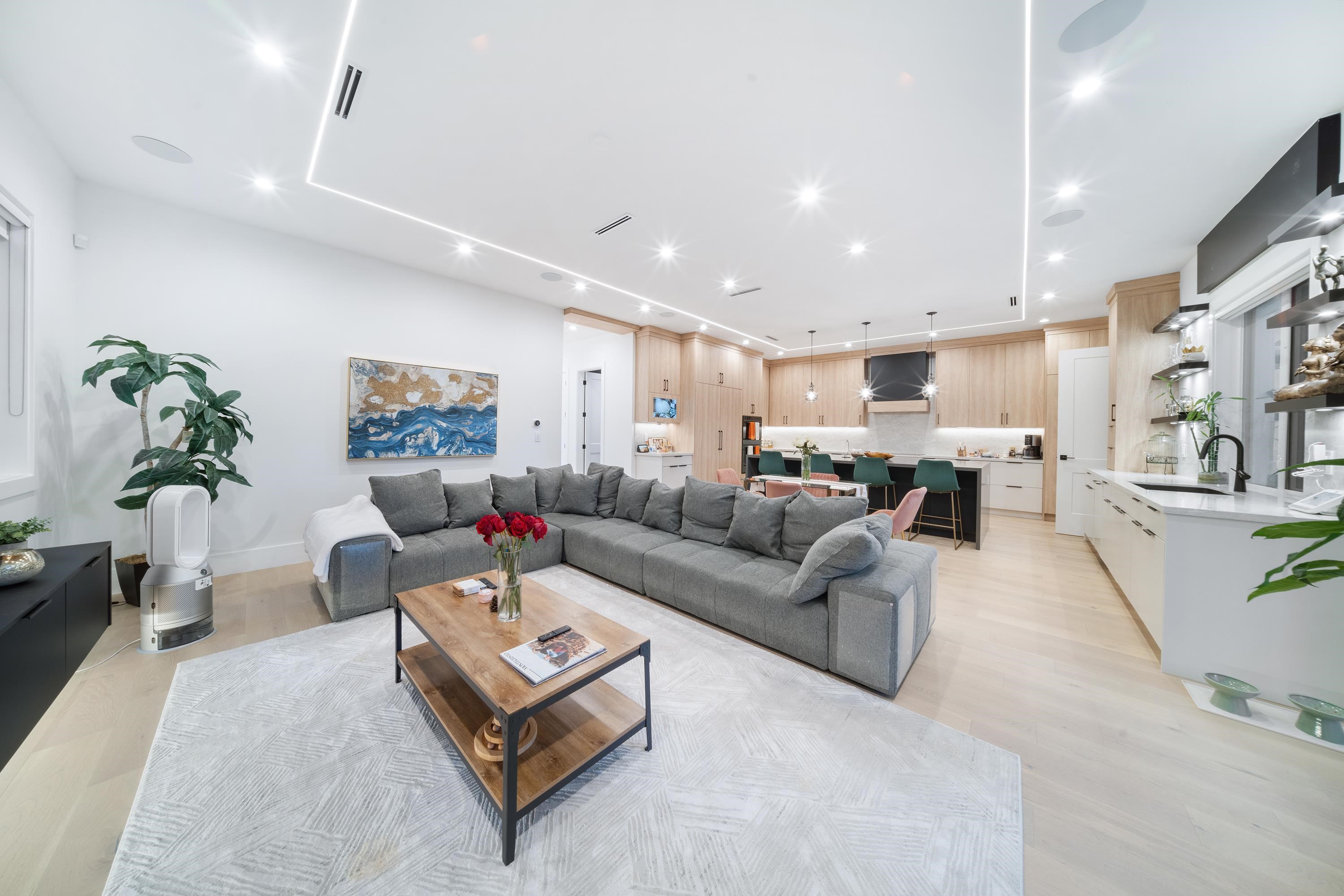 14022 20A AVE, Surrey