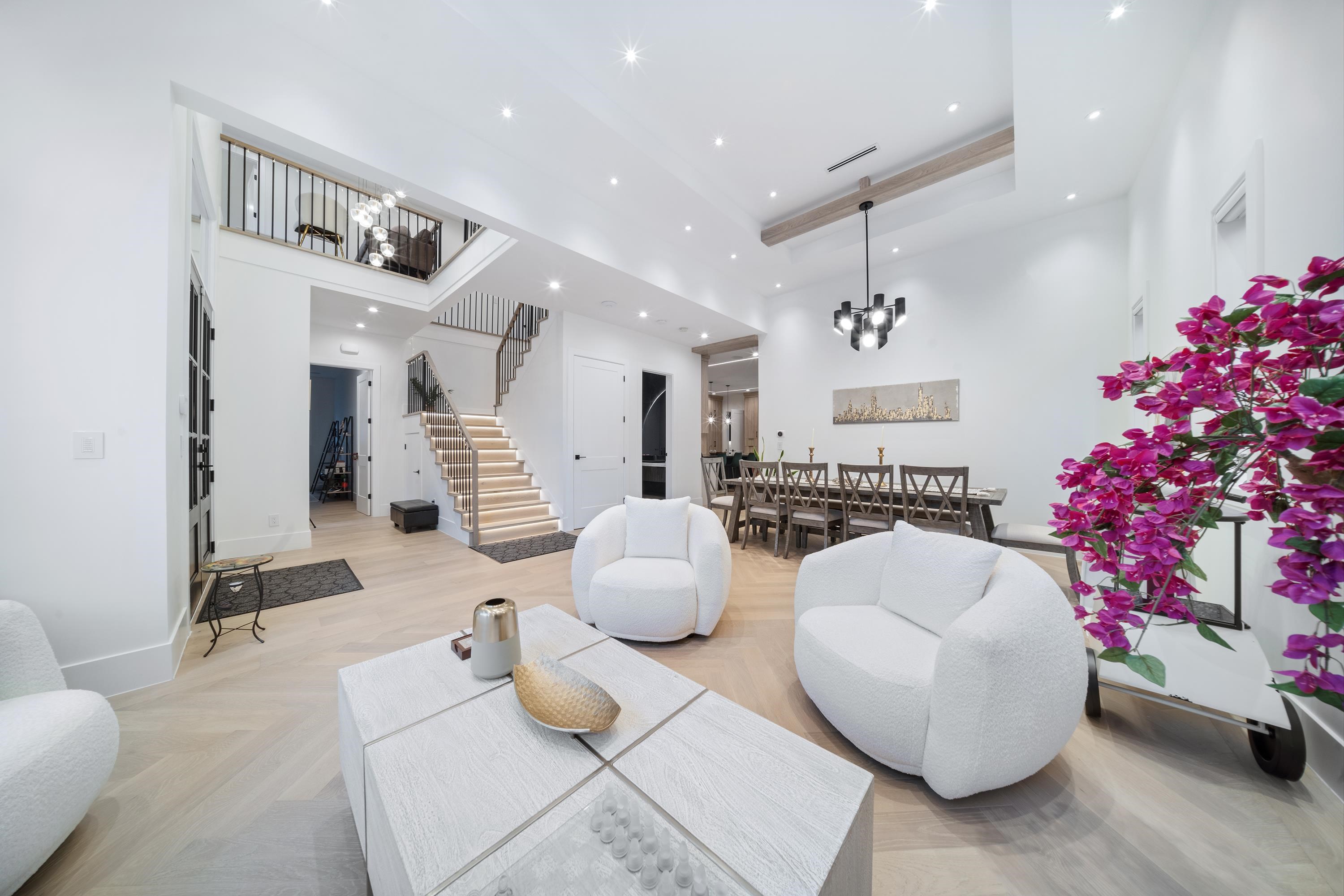 14022 20A AVE, Surrey