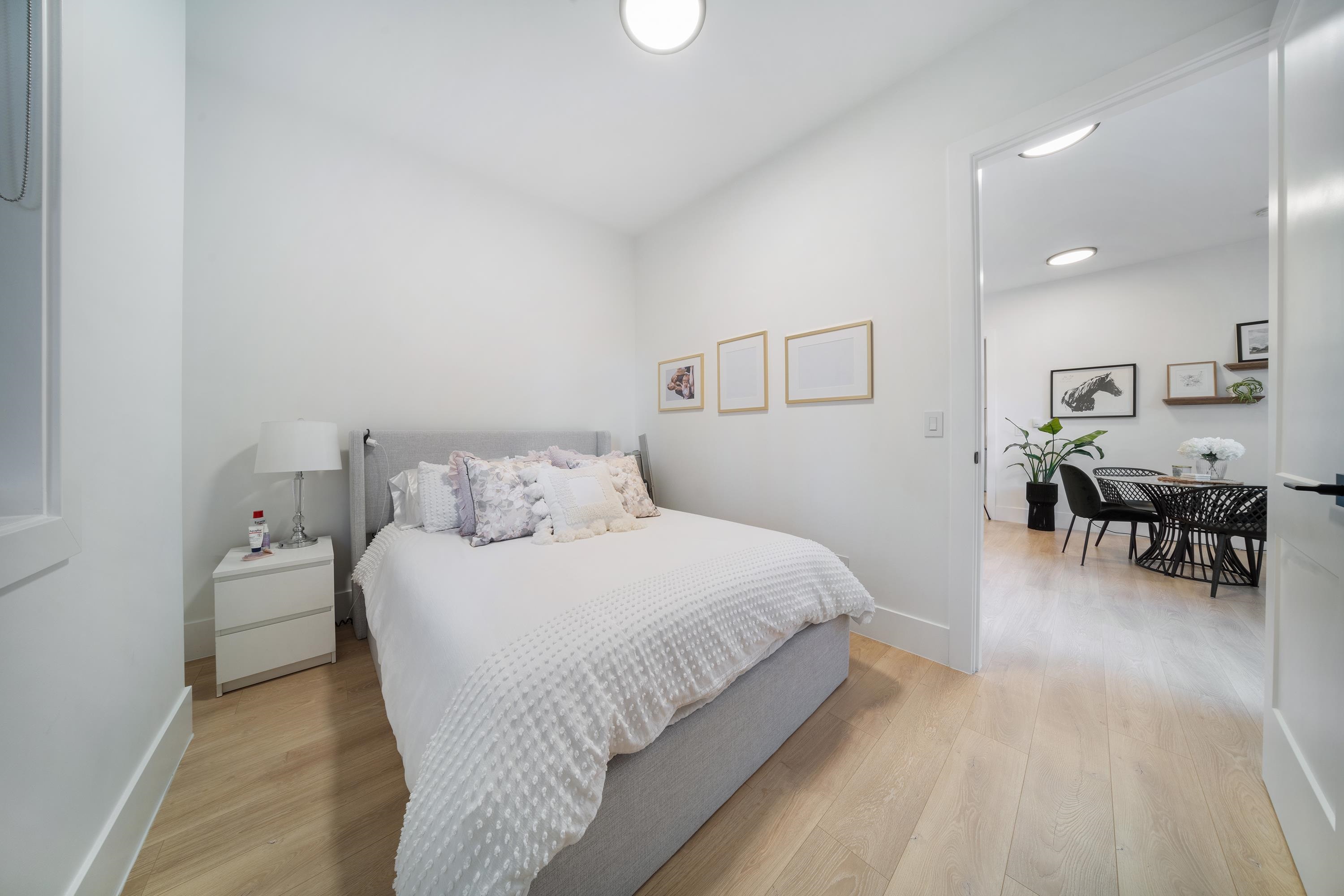 14022 20A AVE, Surrey