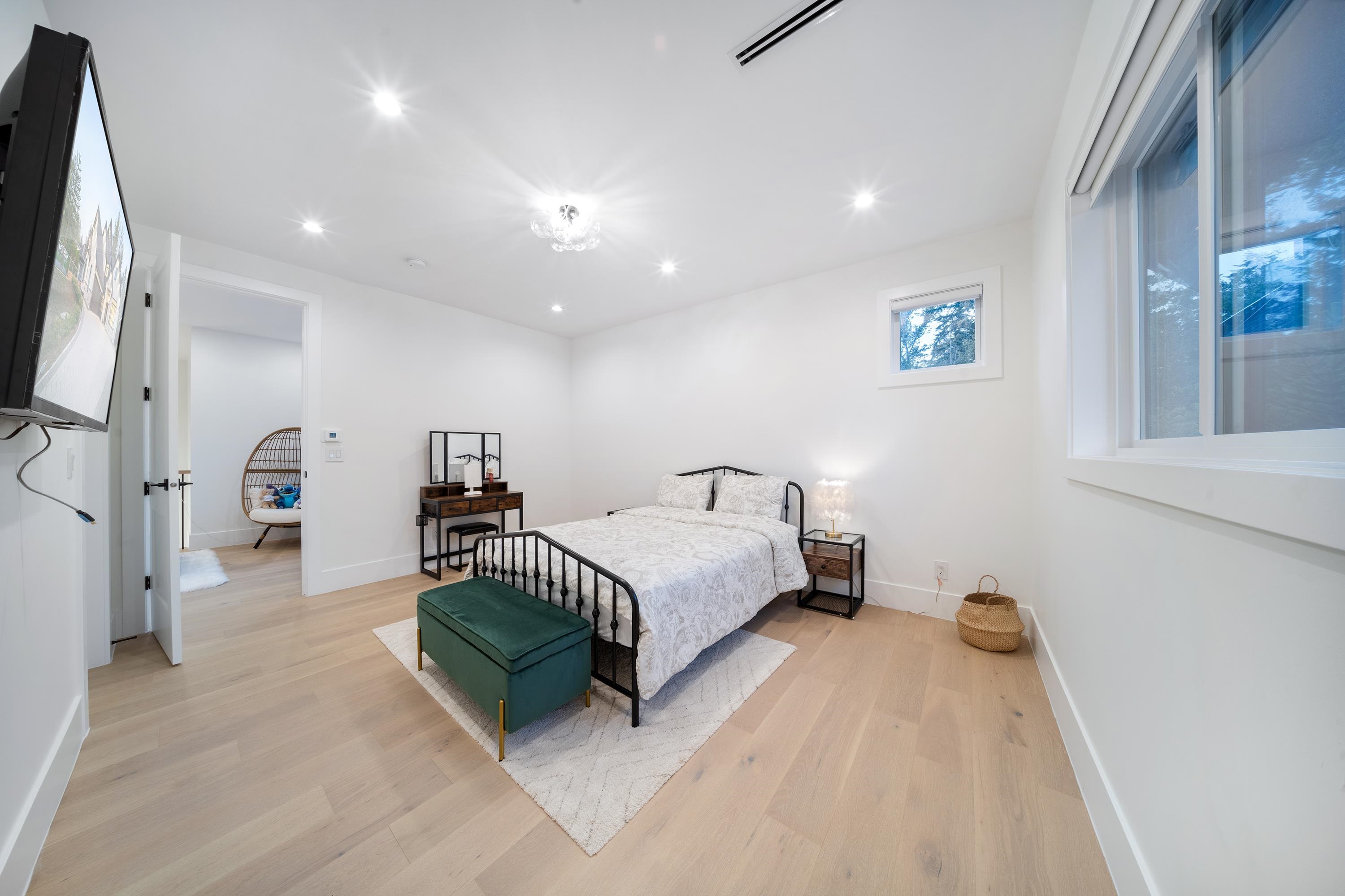 14022 20A AVE, Surrey