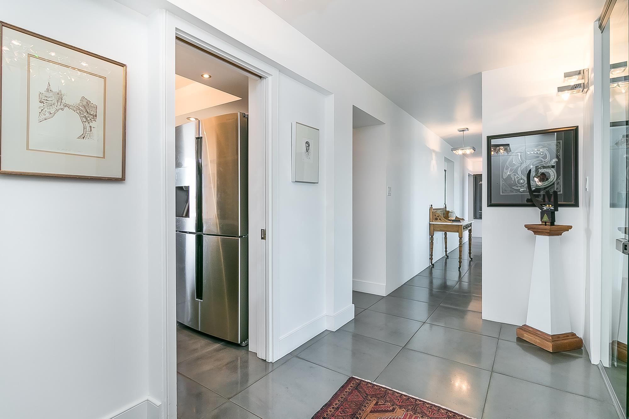 1702 320 ROYAL AVE Unit: 1702