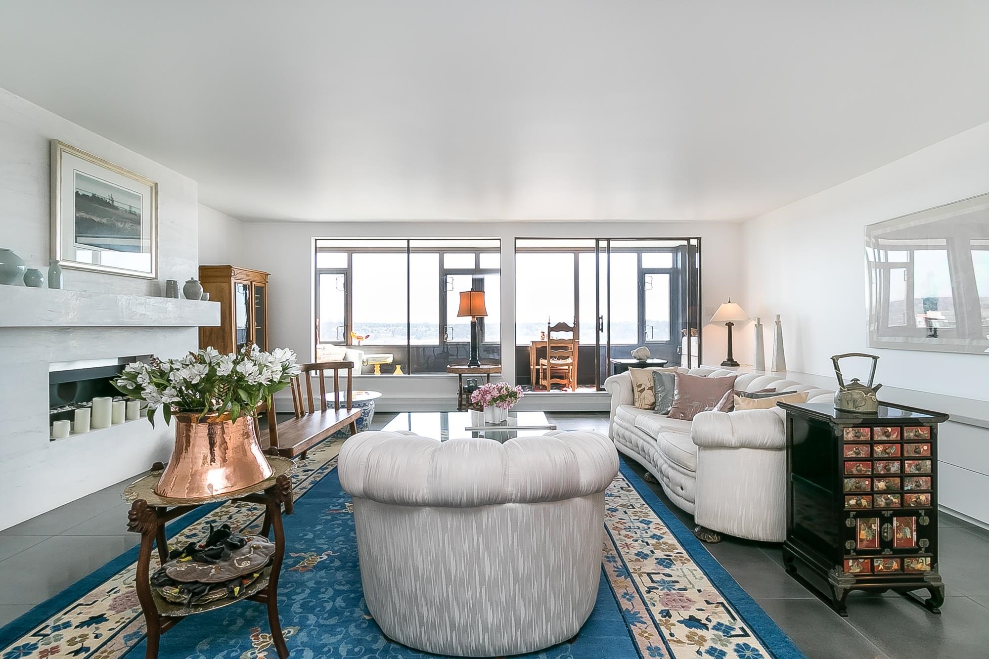 1702 320 ROYAL AVE Unit: 1702