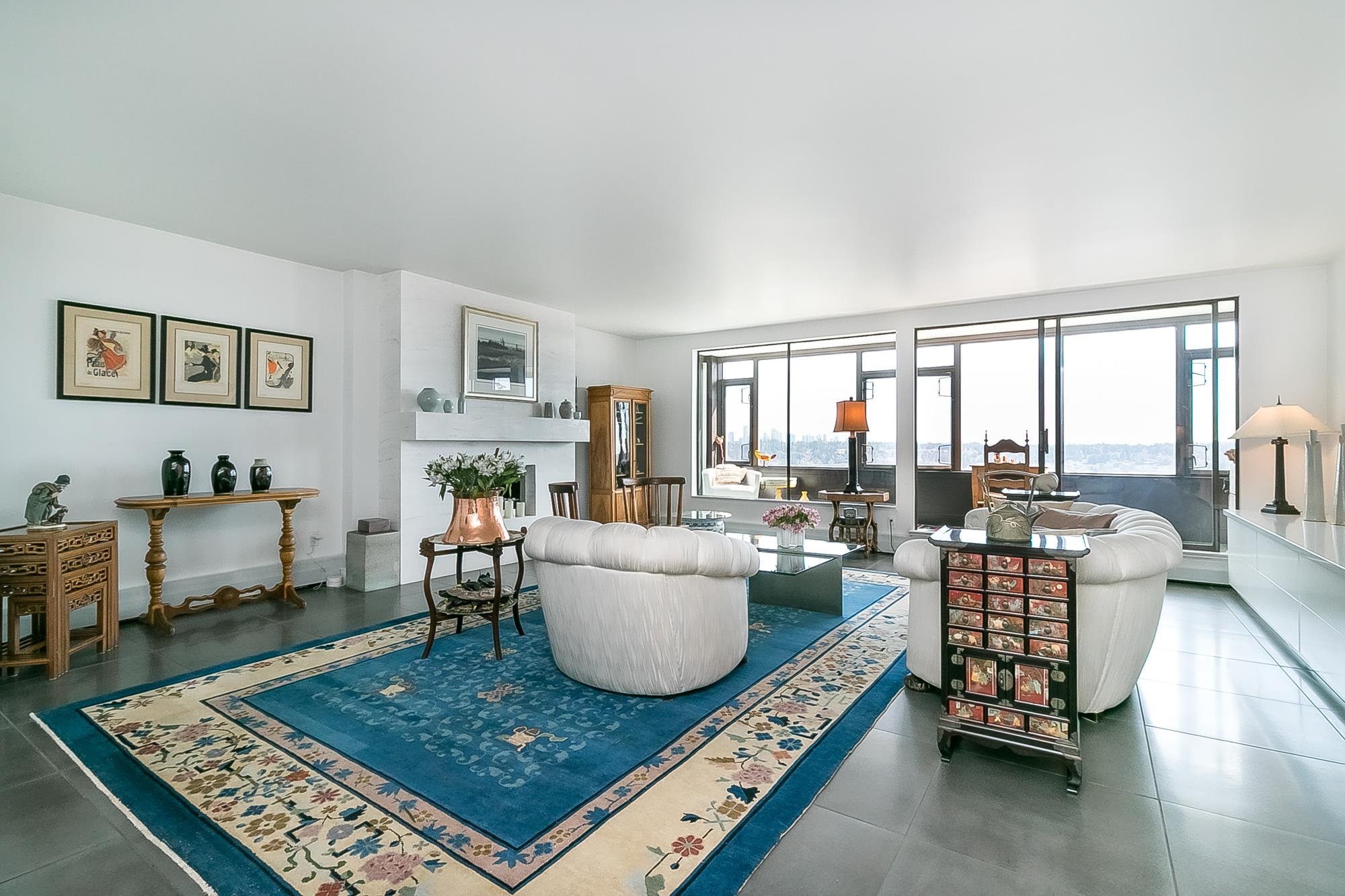 1702 320 ROYAL AVE Unit: 1702