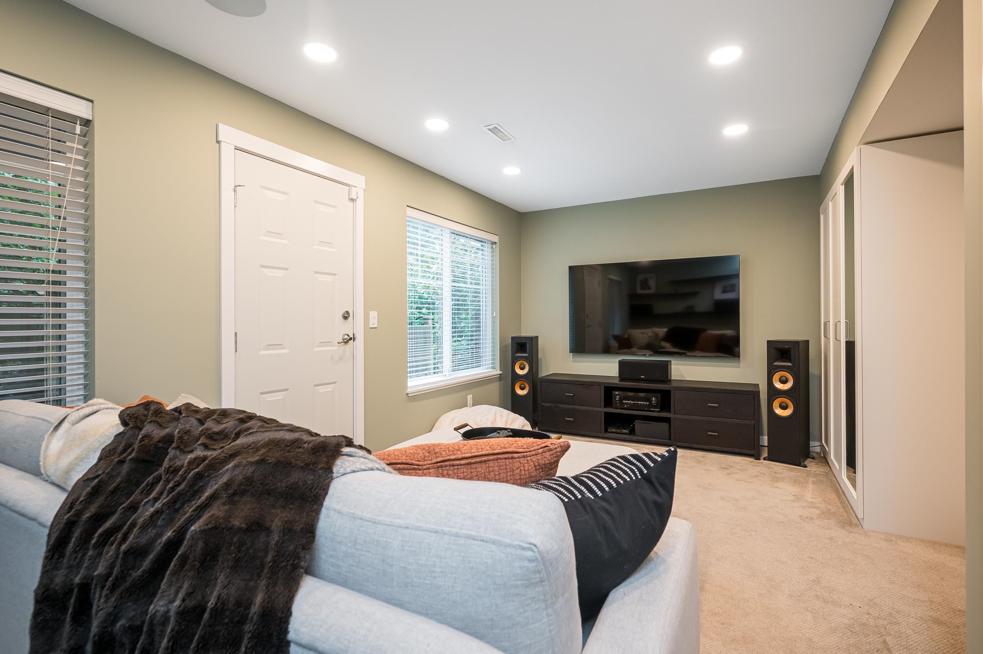 7 3009 156 ST Unit: 7