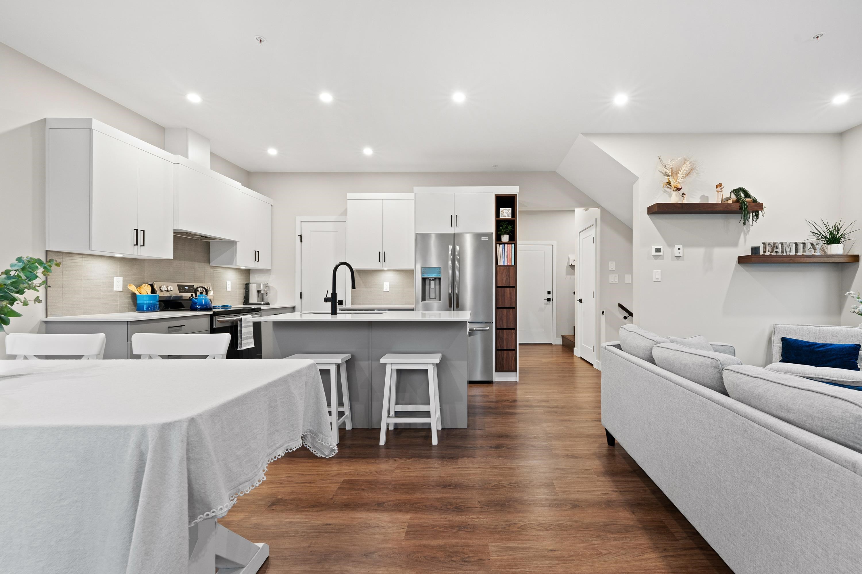 20 43610 CHILLIWACK MOUNTAIN RD, Chilliwack Unit: 20