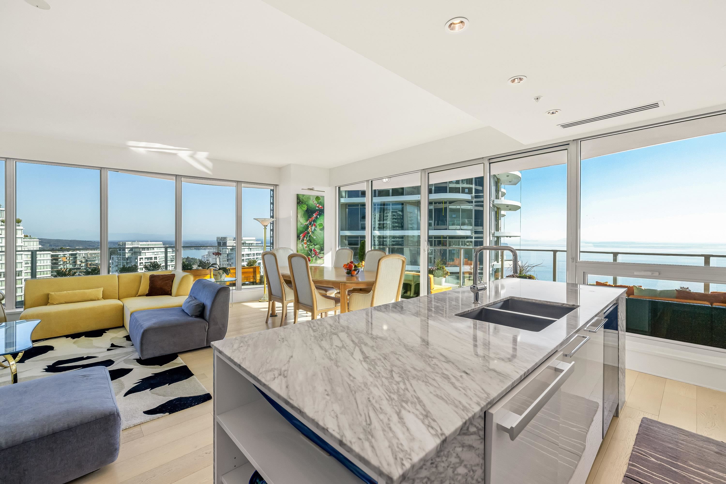 1804 1501 FOSTER STREET, White Rock Unit: 1804