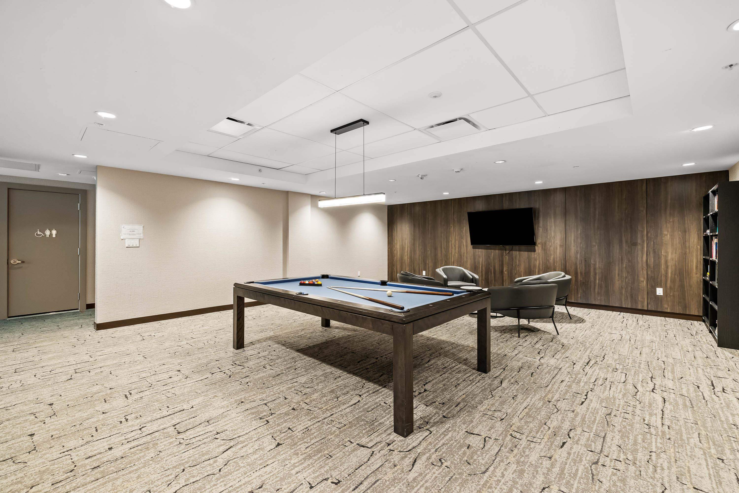 1804 1501 FOSTER STREET, White Rock Unit: 1804